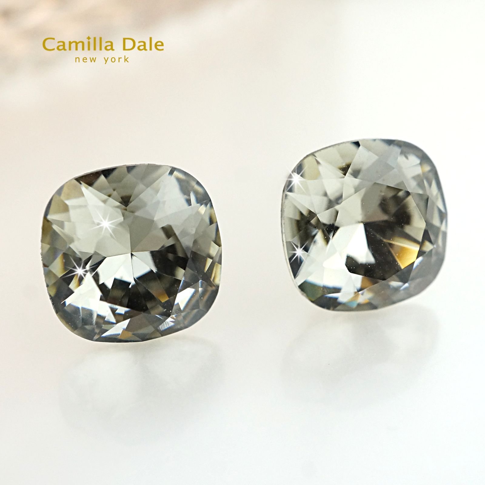 CamillaDale 公爵石水晶耳環(黑金剛)