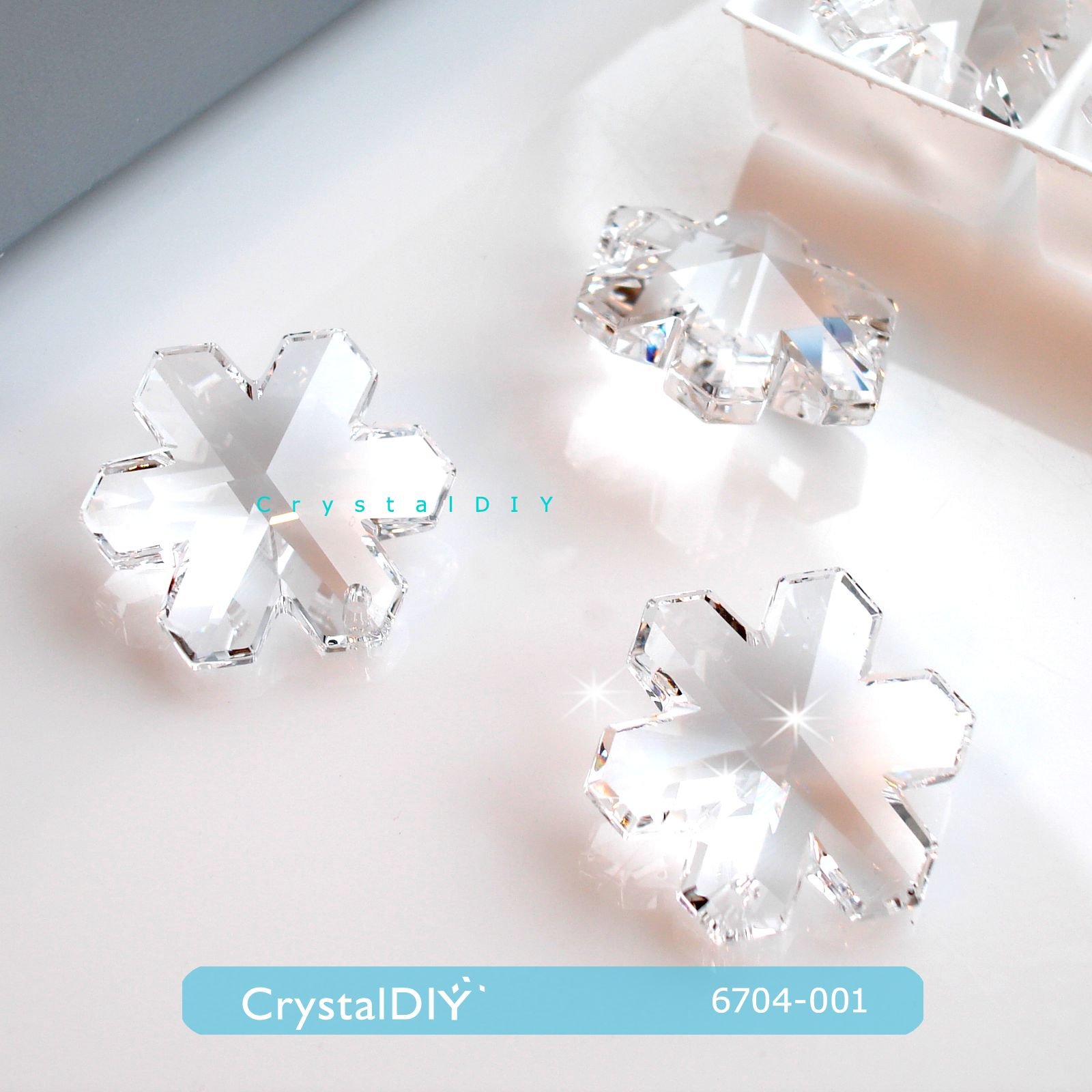 CrystalDIY奧地利水晶SW #6704聖誕雪花吊墜Crystal(001)30mm