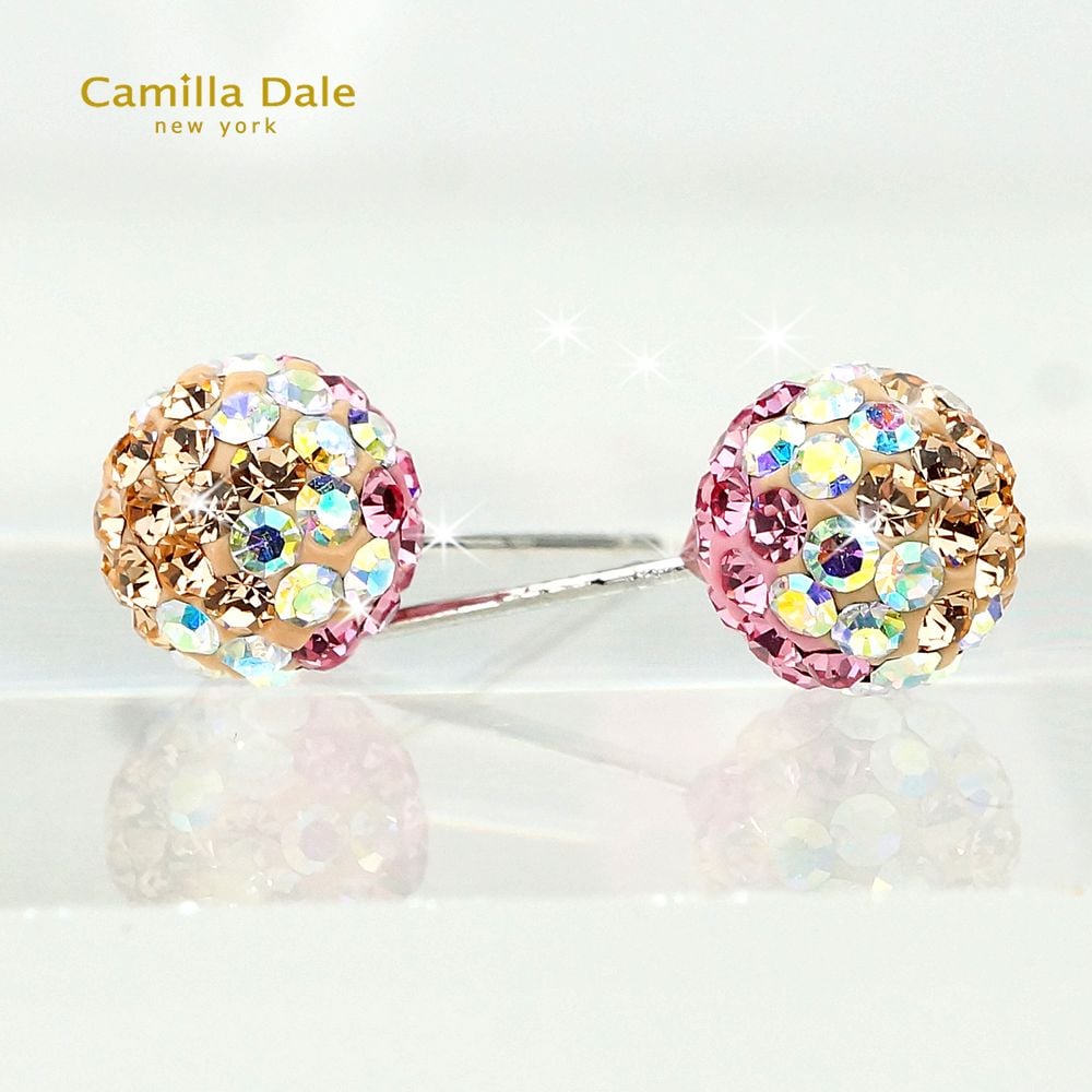 CamillaDale 8mm繡花球水鑽耳環(絲綢)