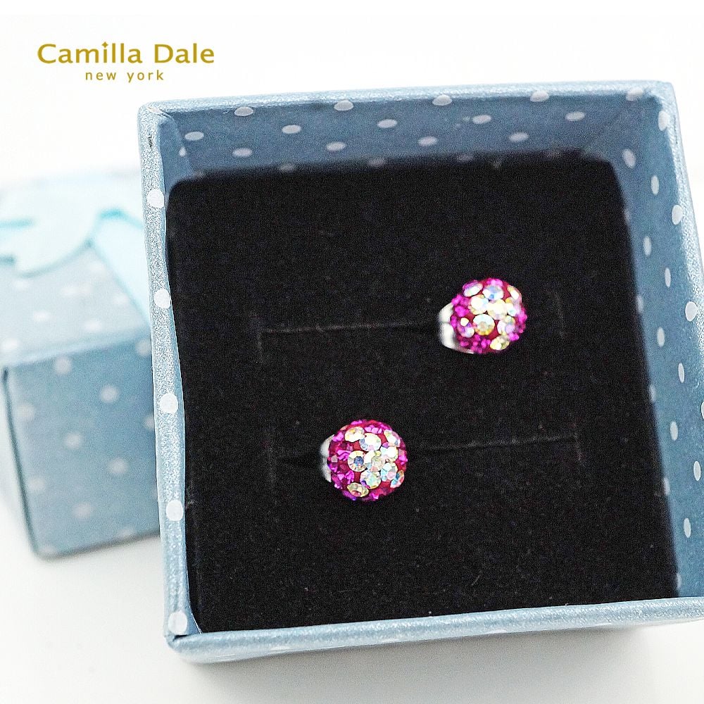 Camilla Dale 6mm繡花球水鑽耳環(白彩海棠紅)