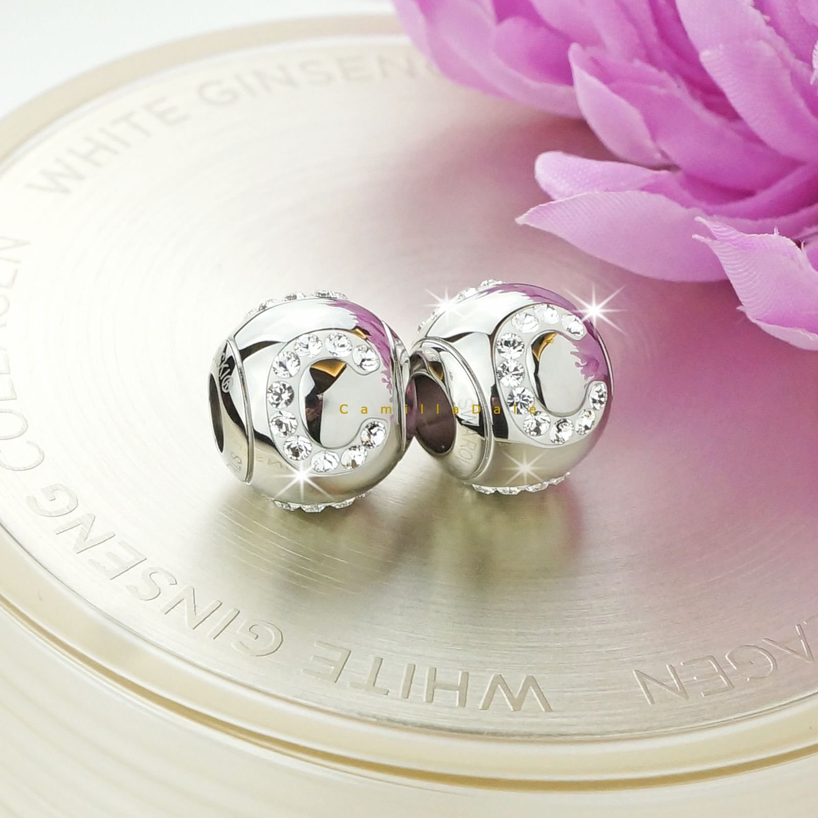 CrystalDIY奧地利SW水晶迷人密鑲英文字母串飾#82201【C】不銹鋼材潘朵拉手鍊適用