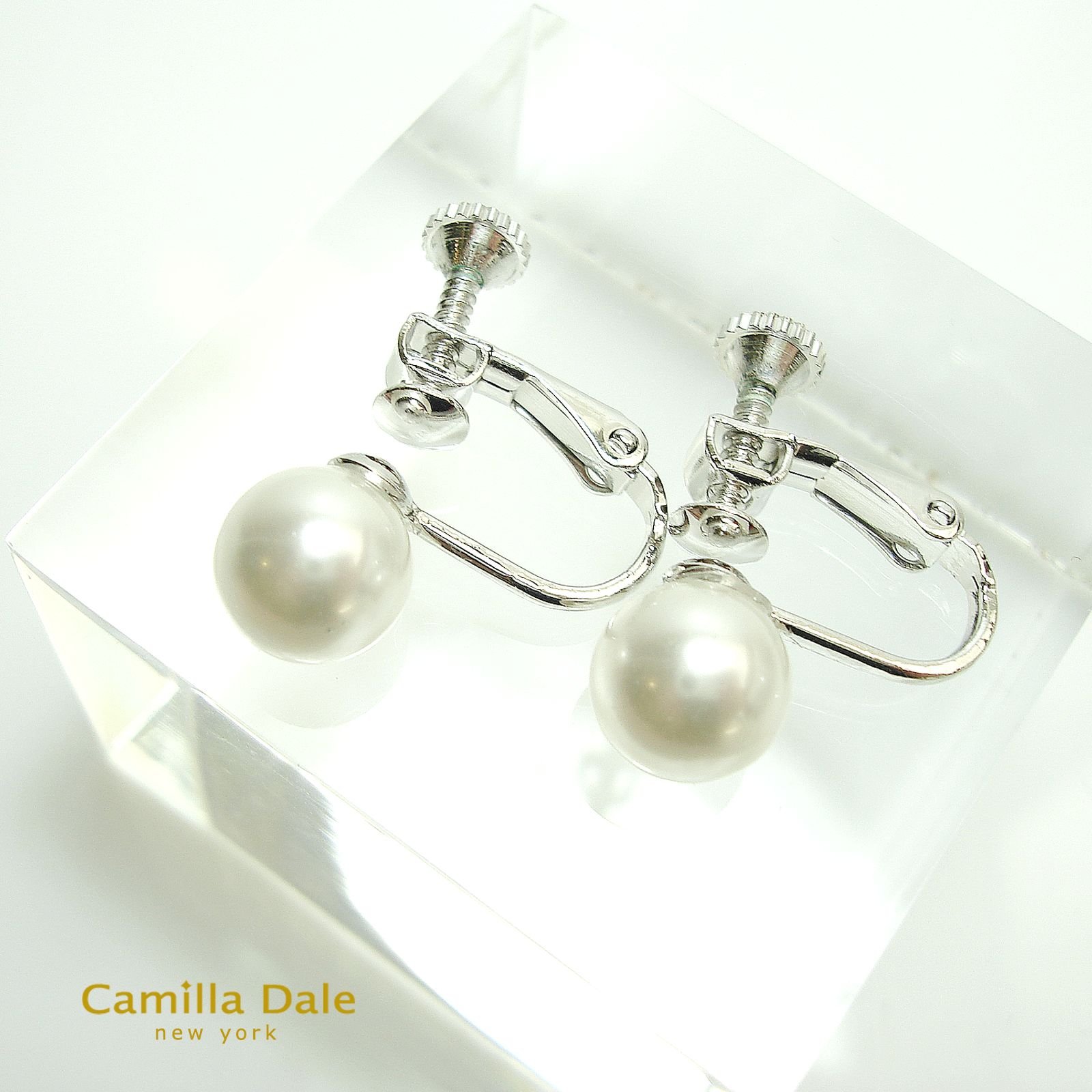 CamillaDale 雪白珍珠耳環(夾式)