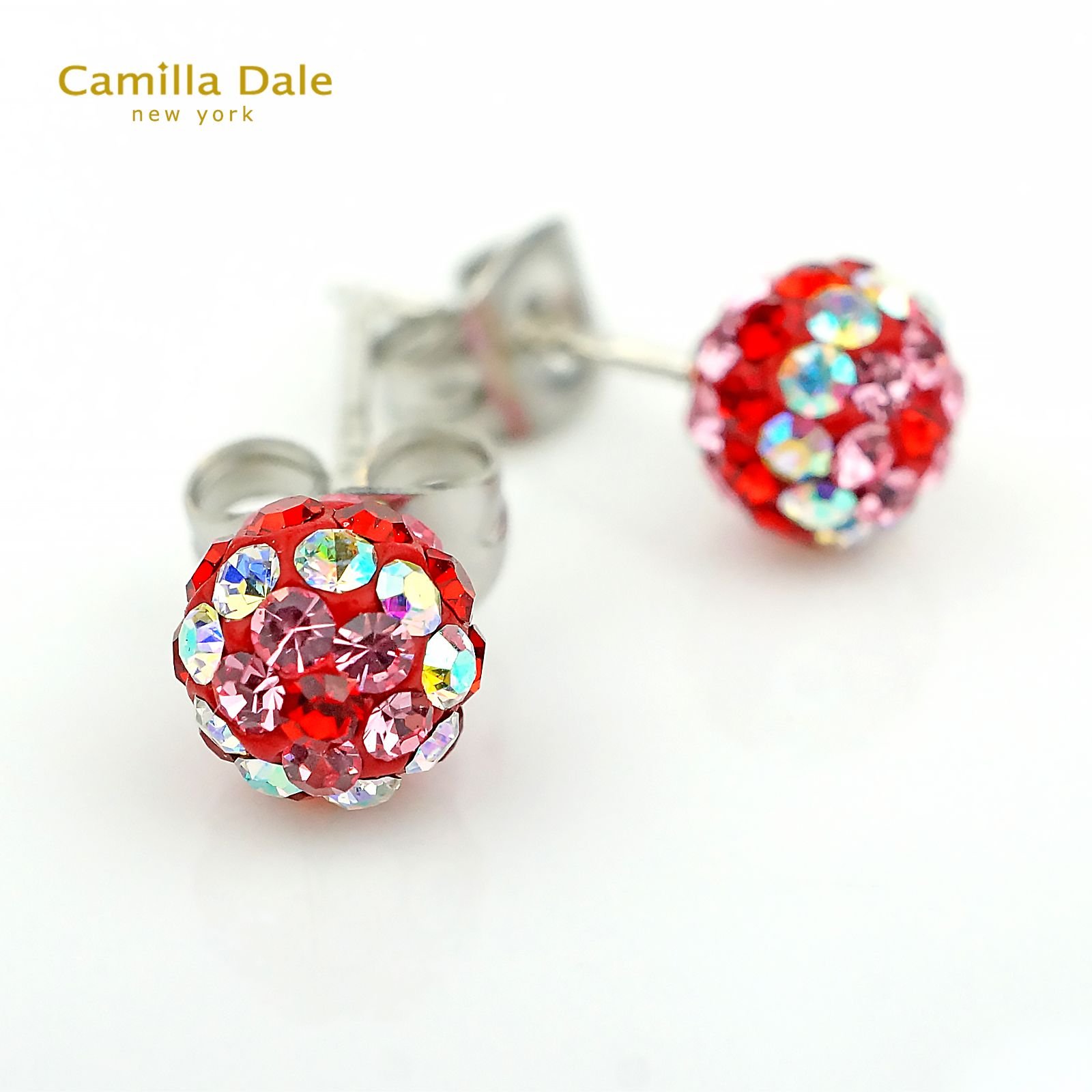 Camilla Dale 6mm繡花球水鑽耳環(白彩紅)