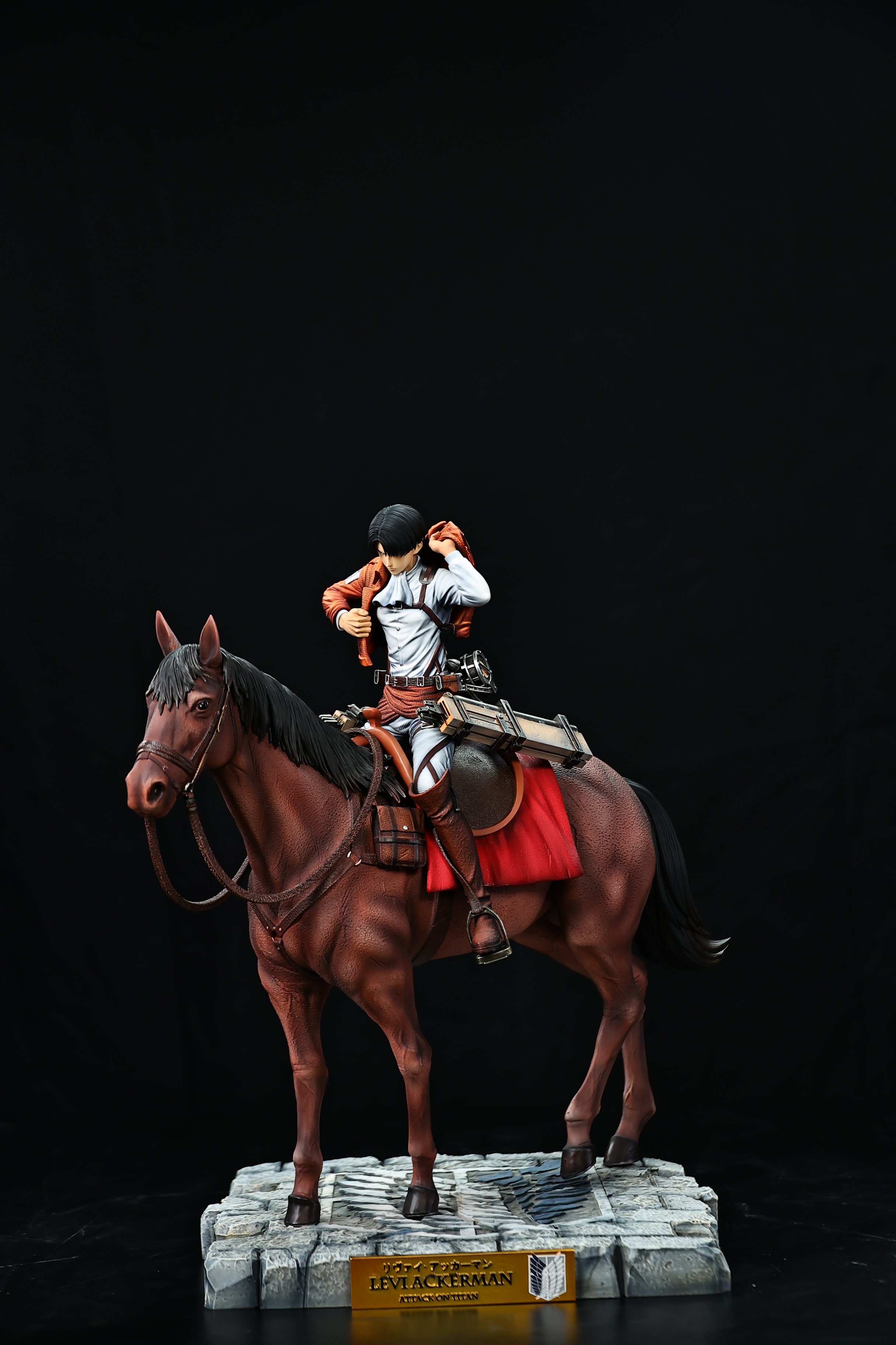 【進擊的巨人】TITAN 工作室-初代裡維班 特別作戰小組全共鳴 第一彈 里維阿卡曼