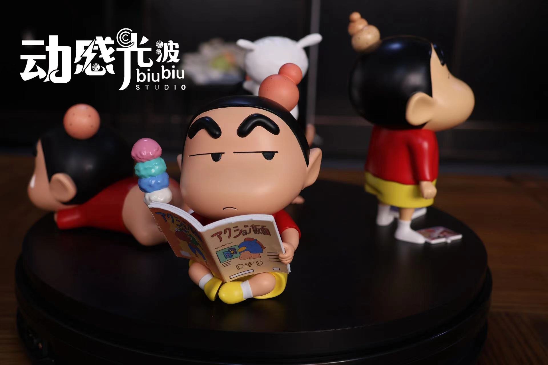 【蠟筆小新】動感光波工作室-挨揍小新 3.0 趴姿小新&4.0 看書小新