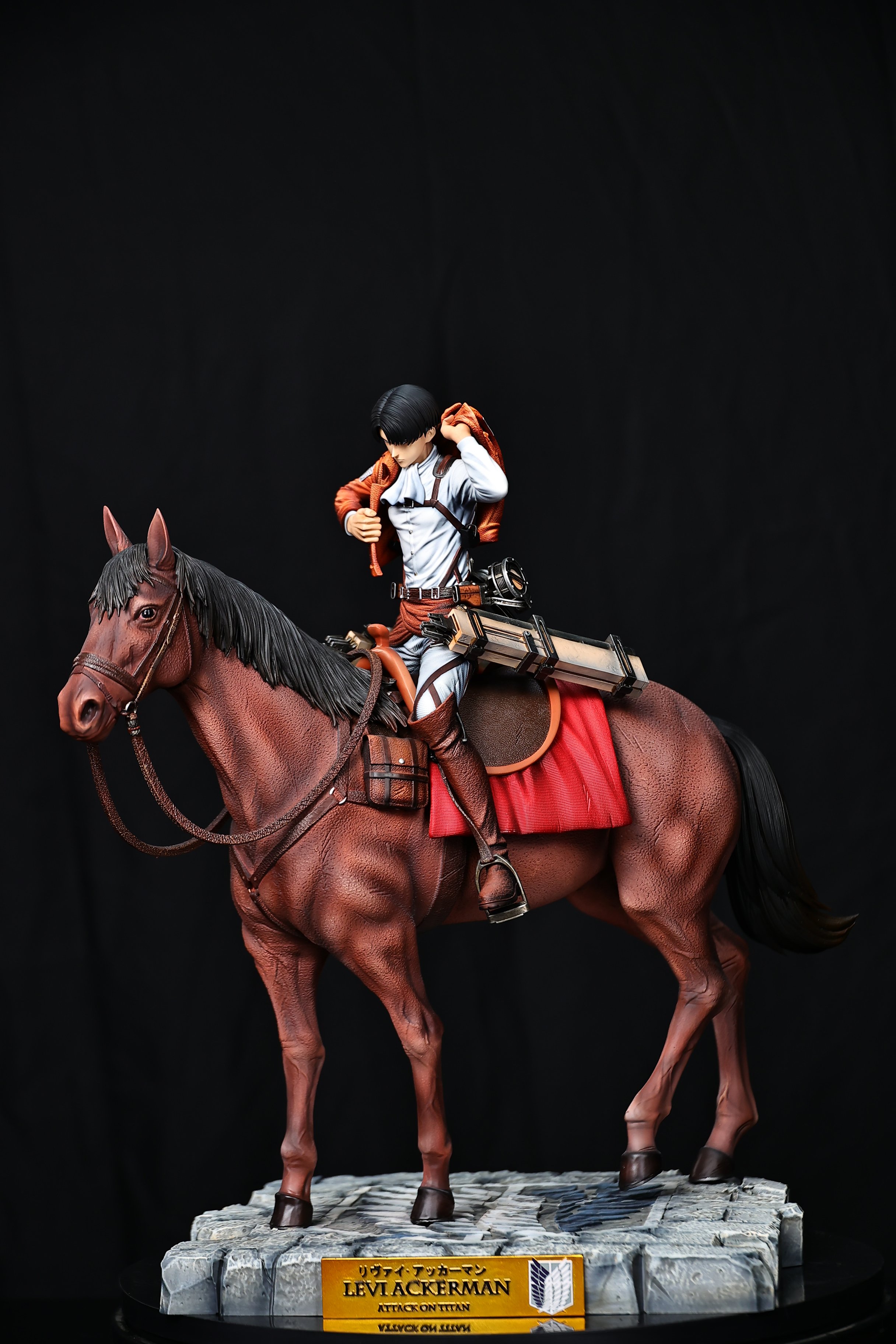 【進擊的巨人】TITAN 工作室-初代裡維班 特別作戰小組全共鳴 第一彈 里維阿卡曼