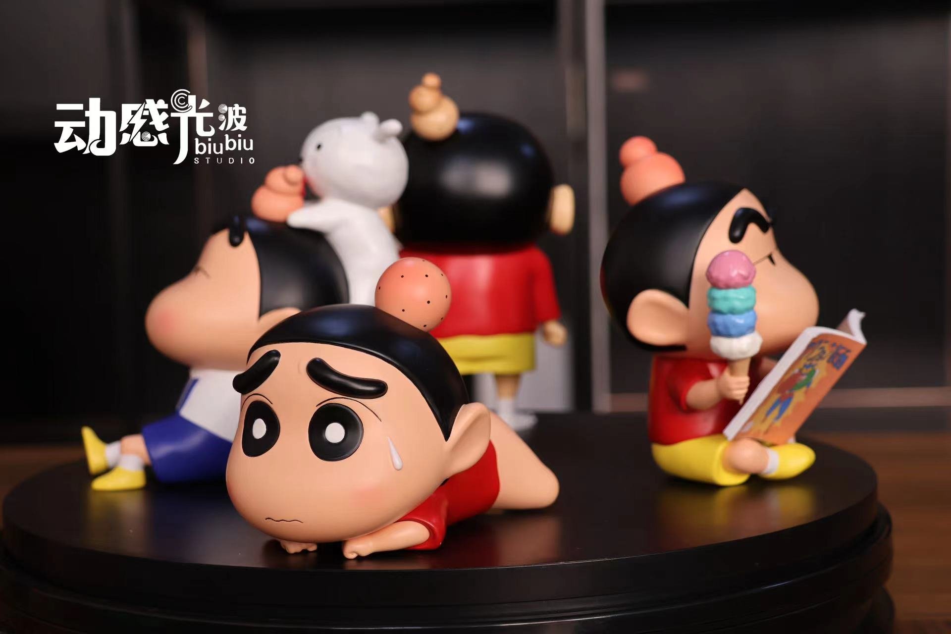 【蠟筆小新】動感光波工作室-挨揍小新 3.0 趴姿小新&4.0 看書小新