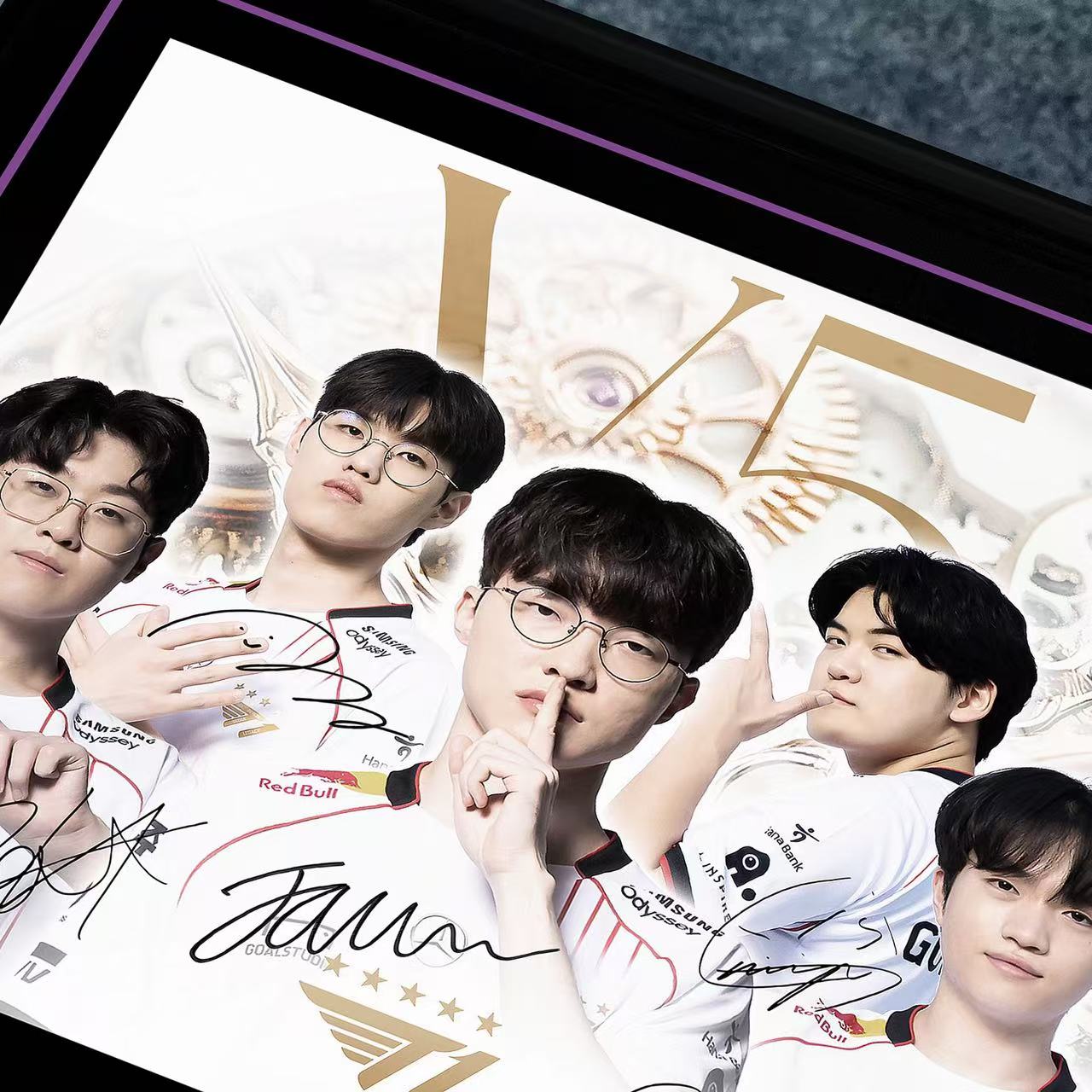 【週邊】千鳥社-2024年英雄聯盟全球總決賽冠軍T1戰隊簽名畫