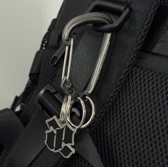 aespa Dirty Work 登山扣鑰匙圈 Lock in CARABINER KEYRING
