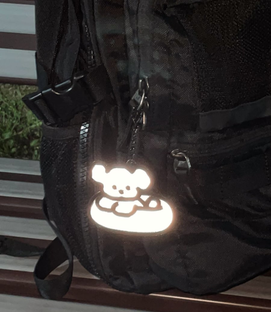 [預購1月] 韓國 pvc 反光吊飾 飛耳小狗