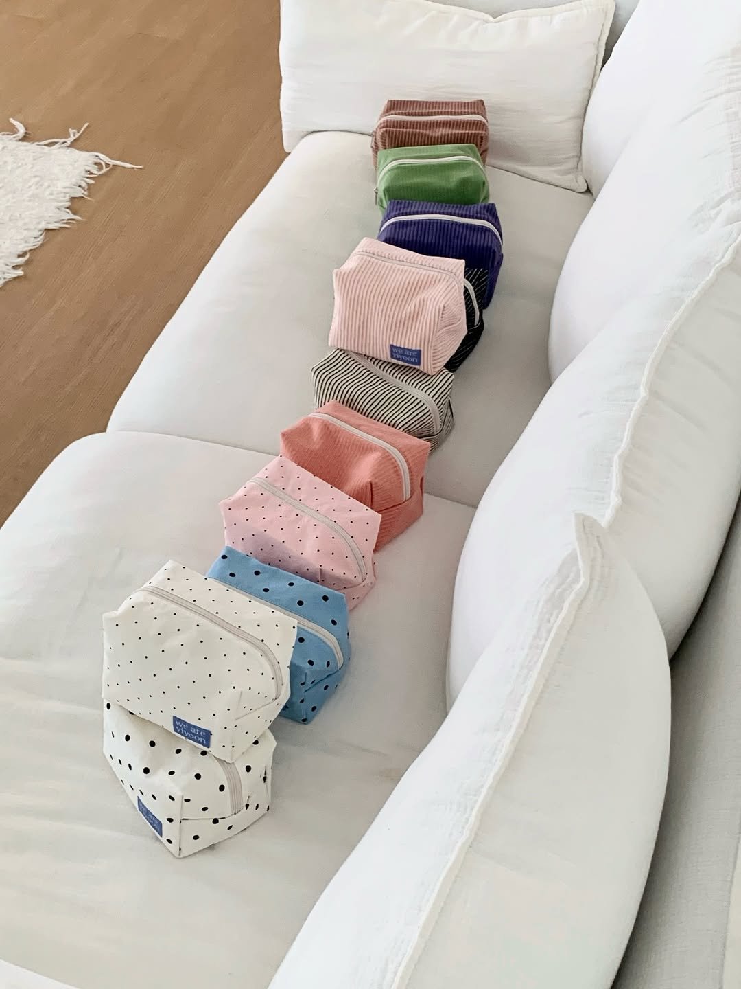 【weareyiyoon】 pouch