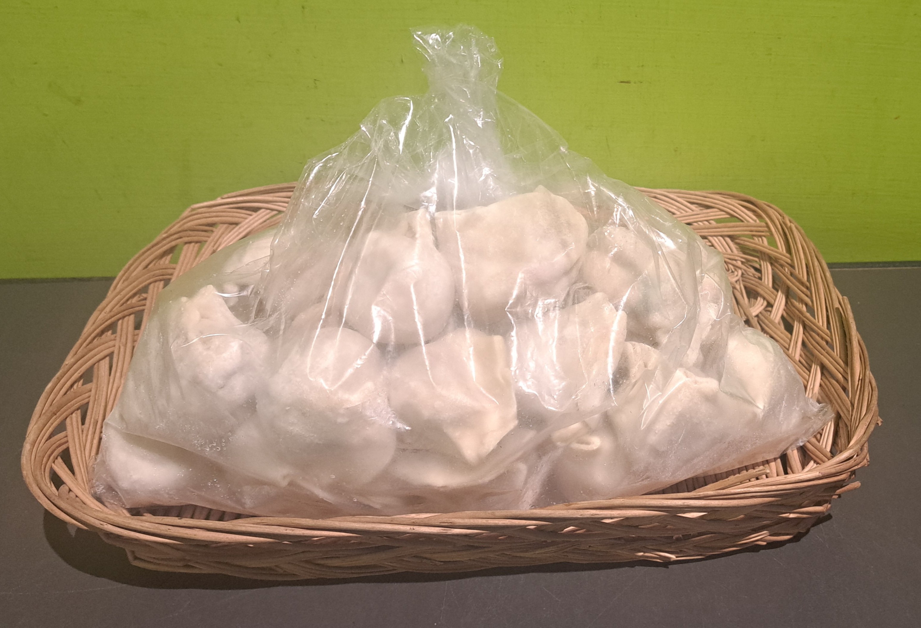 手工水餃20顆裝(茴香)(高麗菜)(蔥肉)(韭菜)(百分百選用台灣溫體豬製作)(2包250元）)