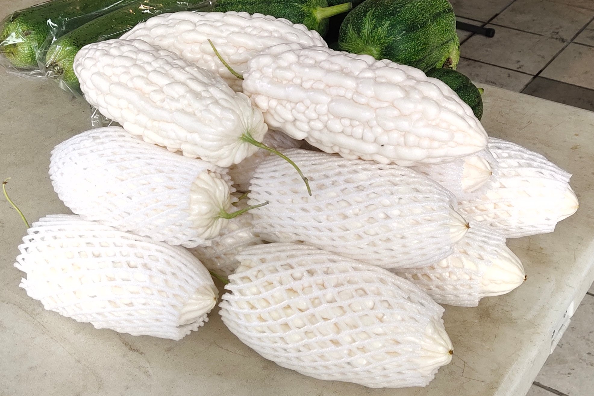 白玉苦瓜 (條)(現場稱重)