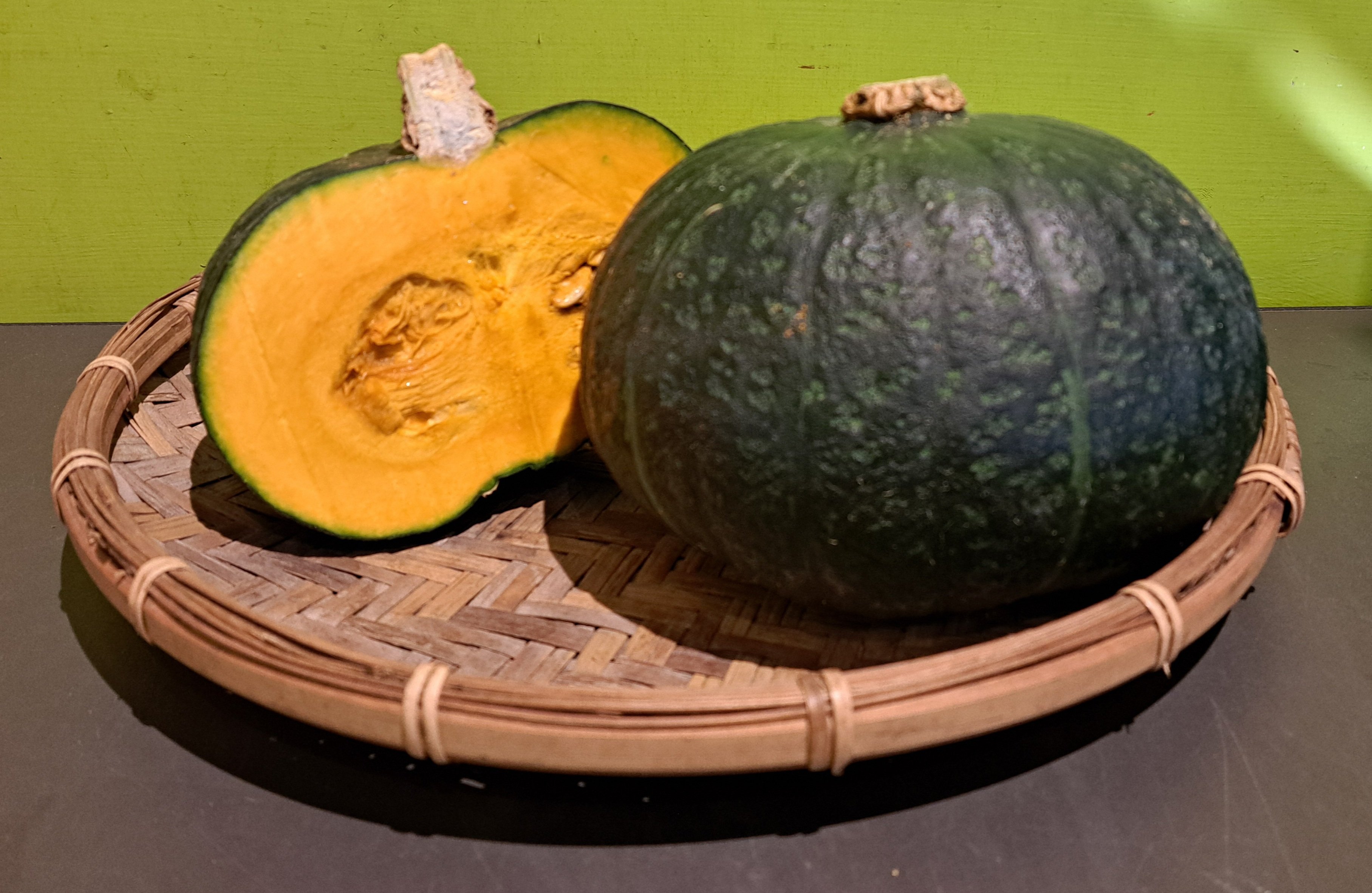 白冷圳-栗子南瓜 (半顆)(採實際稱重)