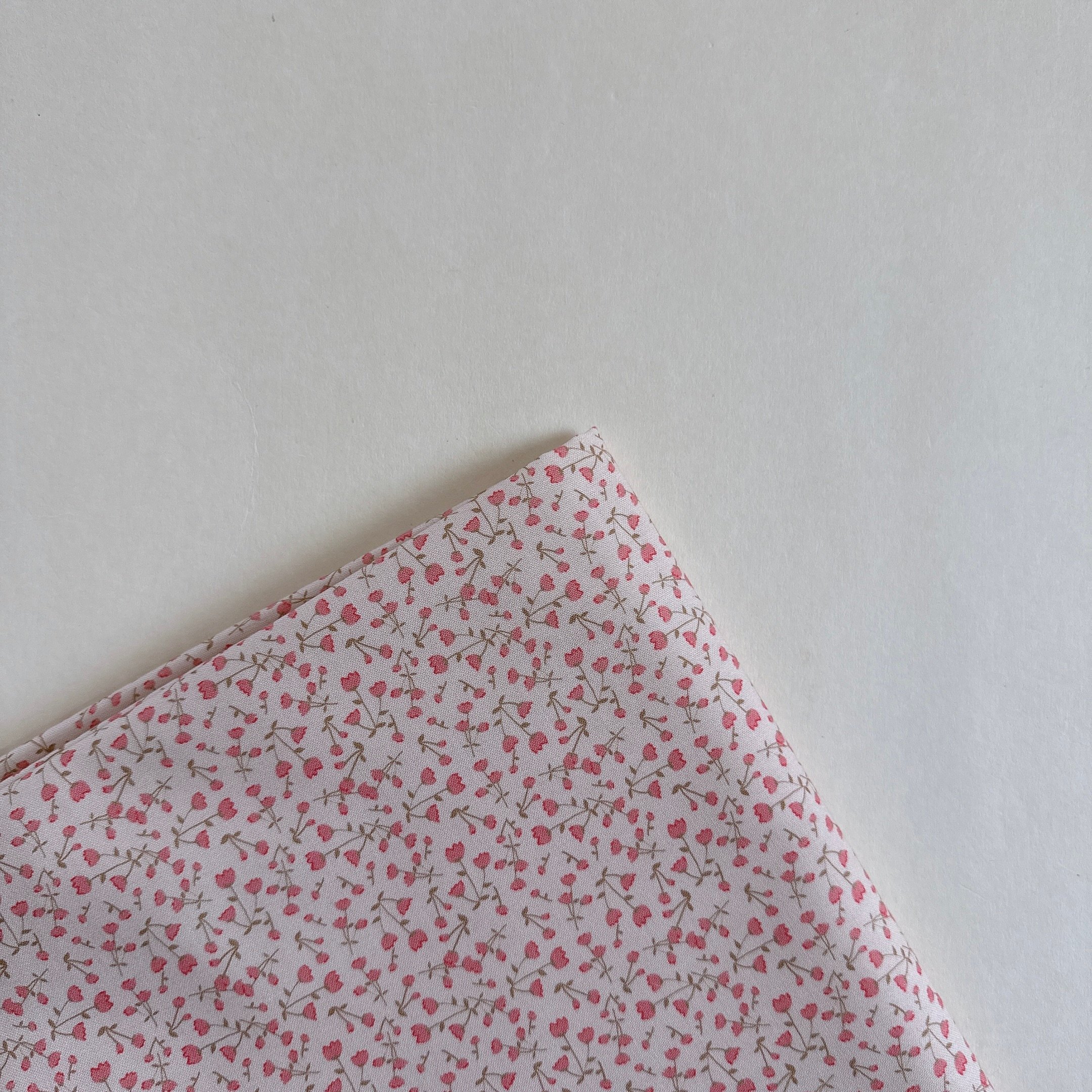 【 選布 】粉底迷你花朵