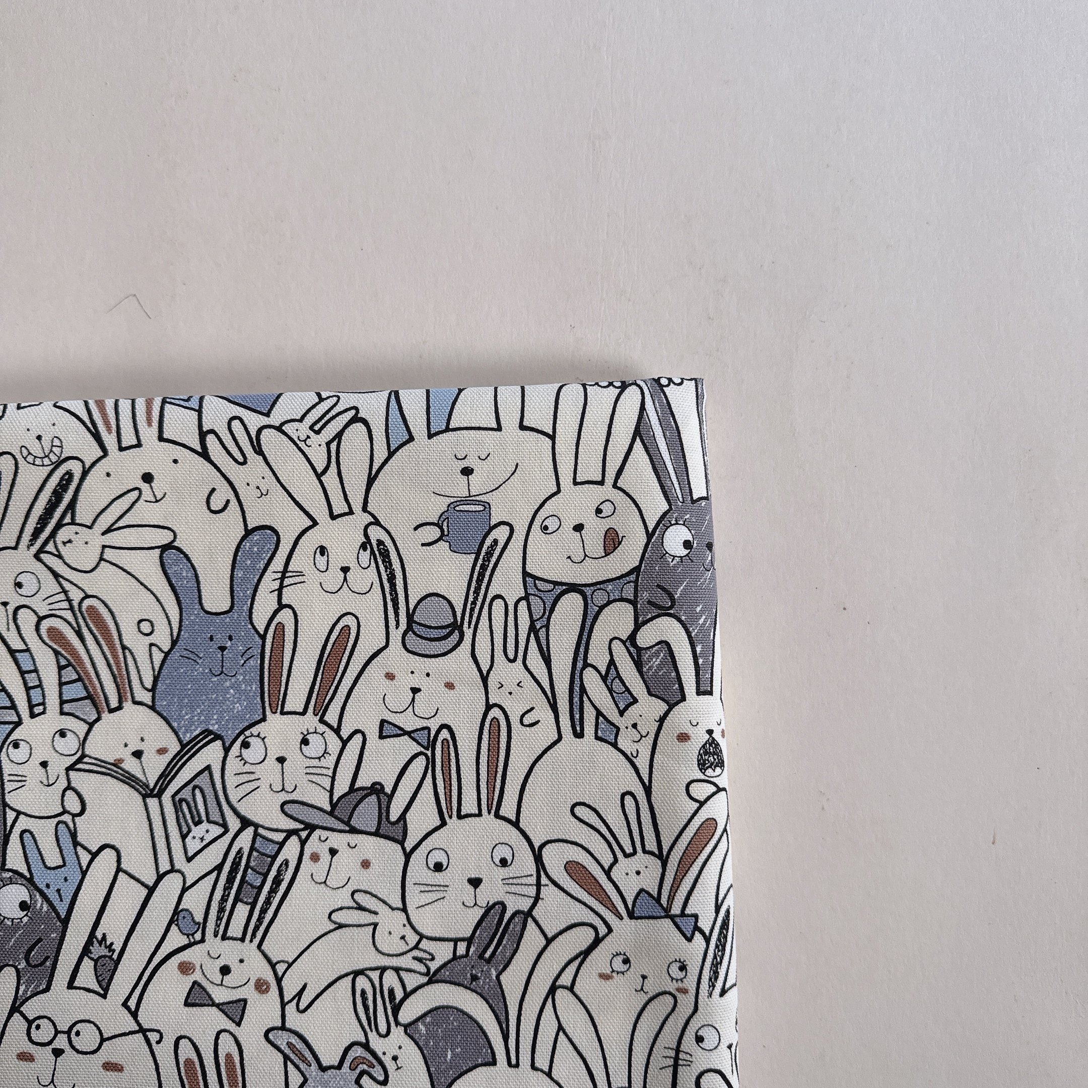 【 選布 】線條兔兔- 帆布材質 下單備註顏色（白底/綠底）