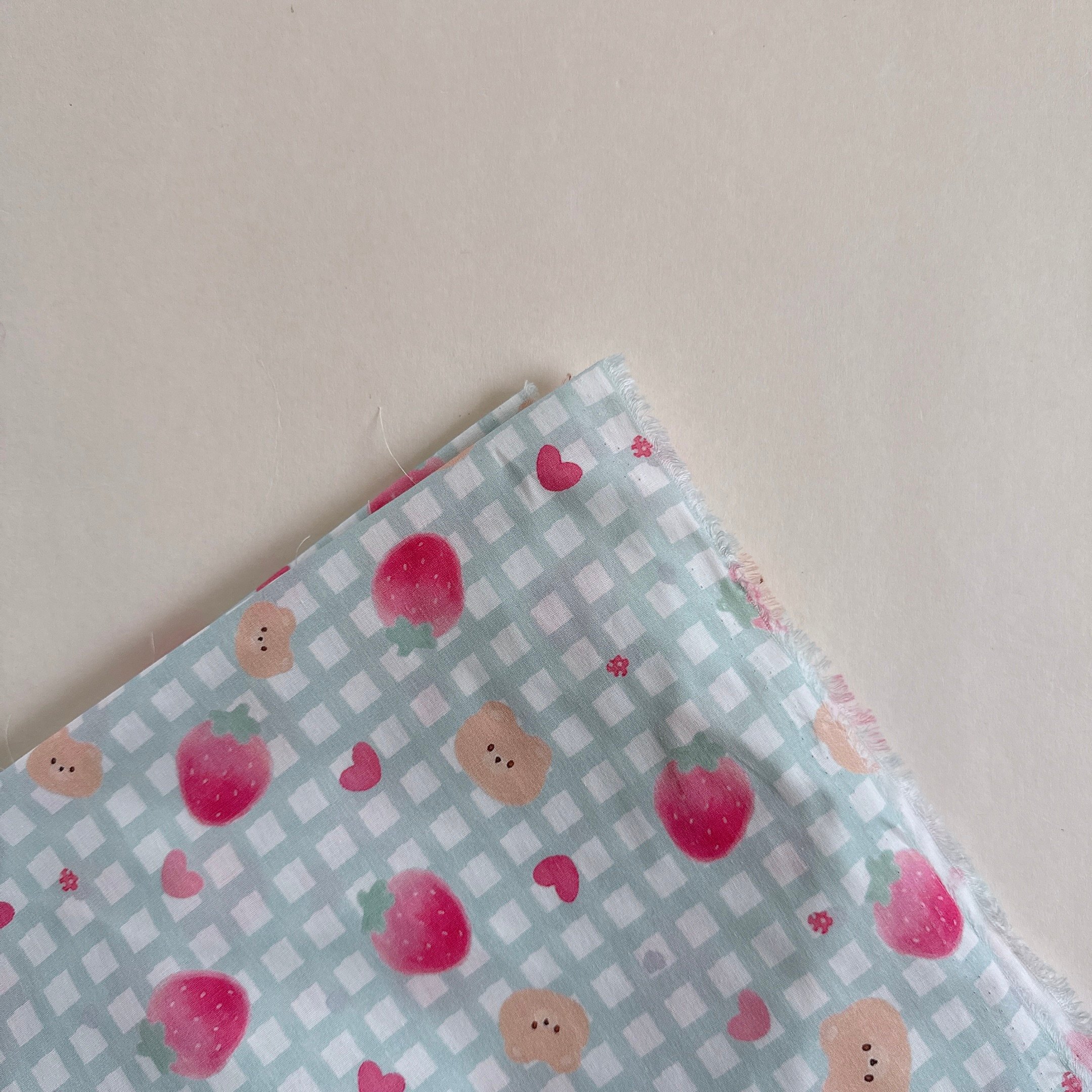 【 選布 】草莓藍格熊