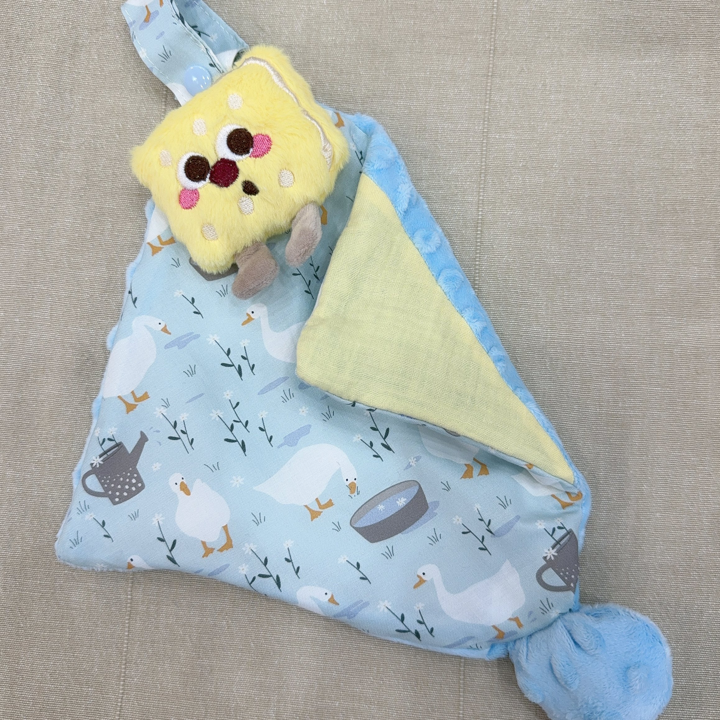 【 現貨 】娃娃安撫巾（啾啾球款）