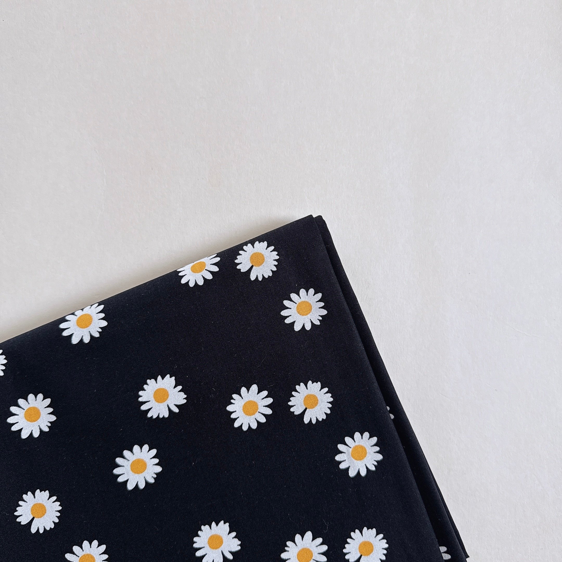 【 選布 】黑色小雛菊