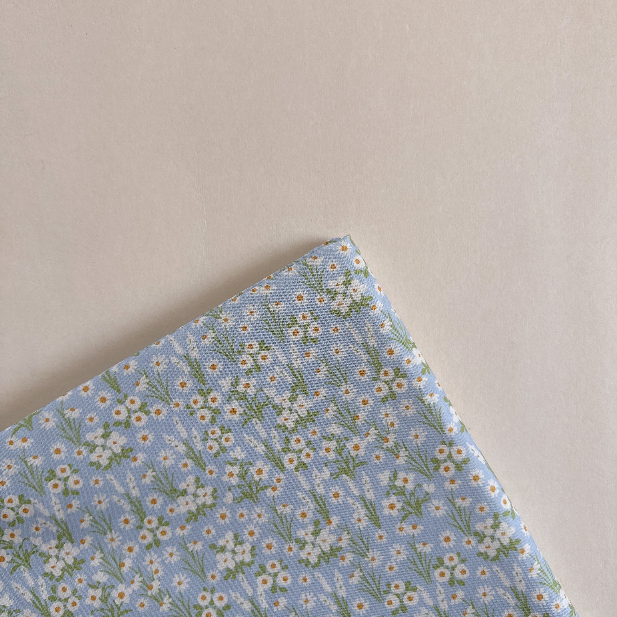 【 選布 】天空藍小雛菊