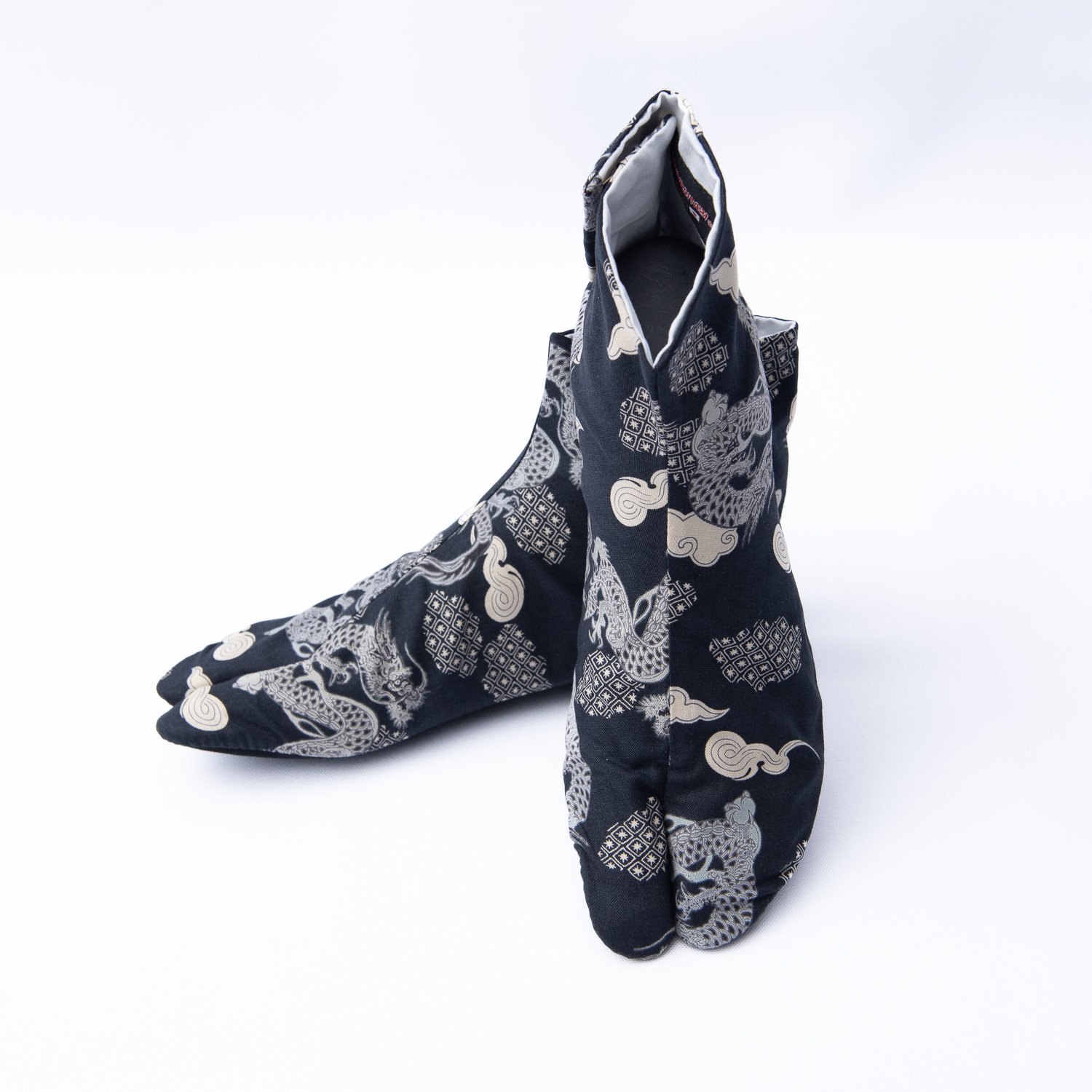 手工足袋：黑龍