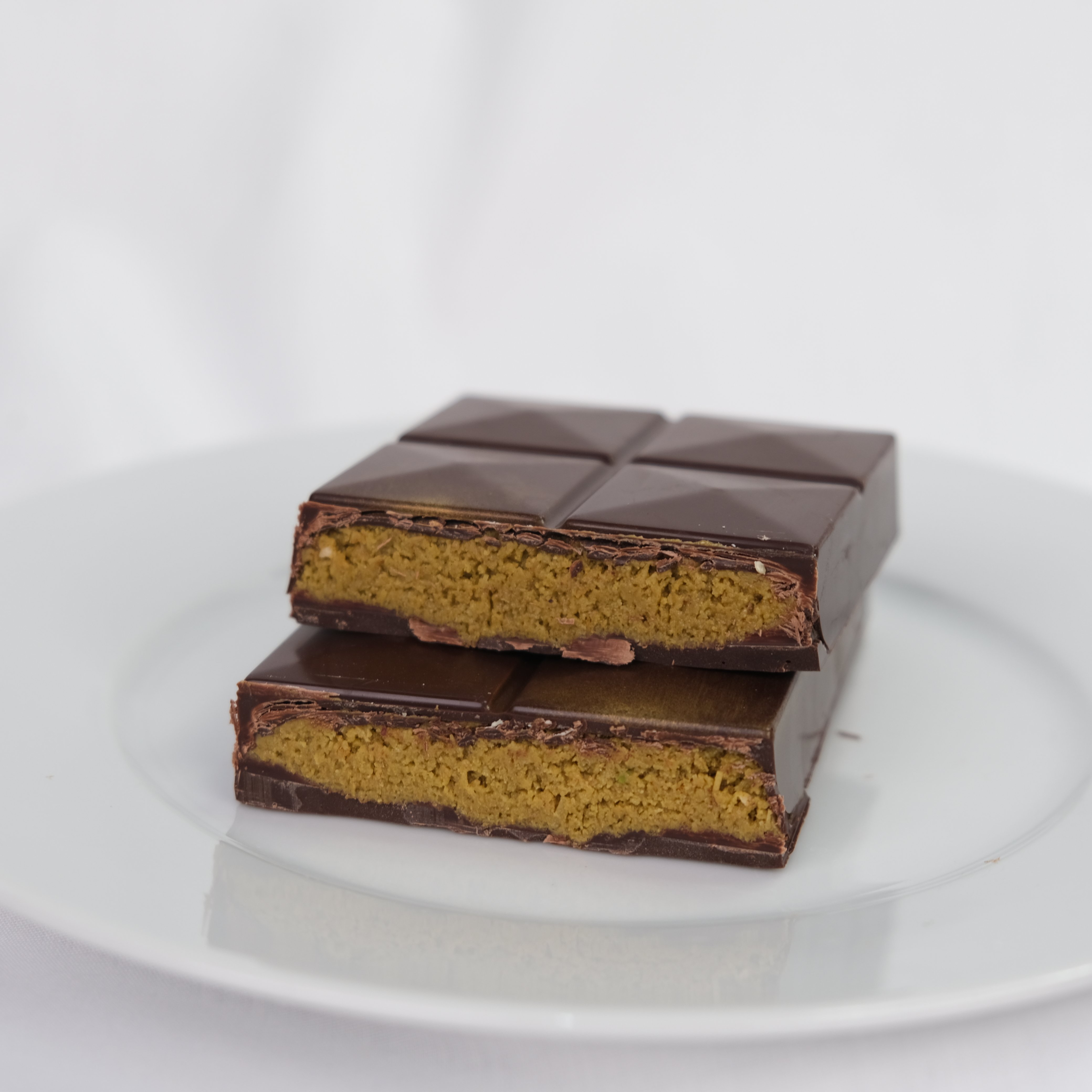 經典開心果脆巧克力