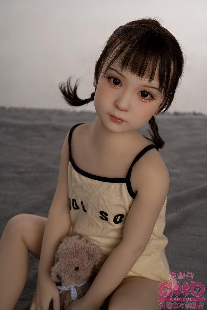 精品 愛相伴 AXB DOLL 仿真妝110cm平胸+A148頭 愛相伴TPE娃娃 全實體娃娃 性愛娃娃 擬真娃娃 真人娃娃 情趣用品 非充氣娃娃