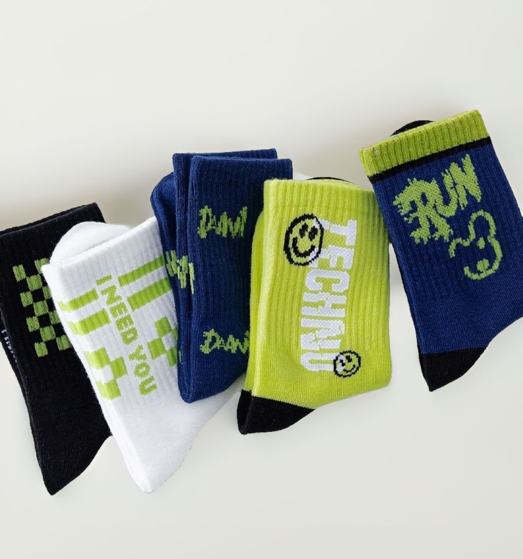 字母運動風潮流襪(5雙入)