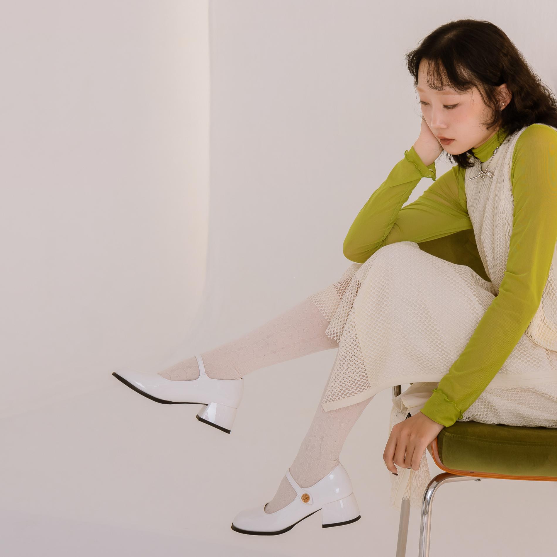 漆皮圓頭娃娃瑪莉珍跟鞋