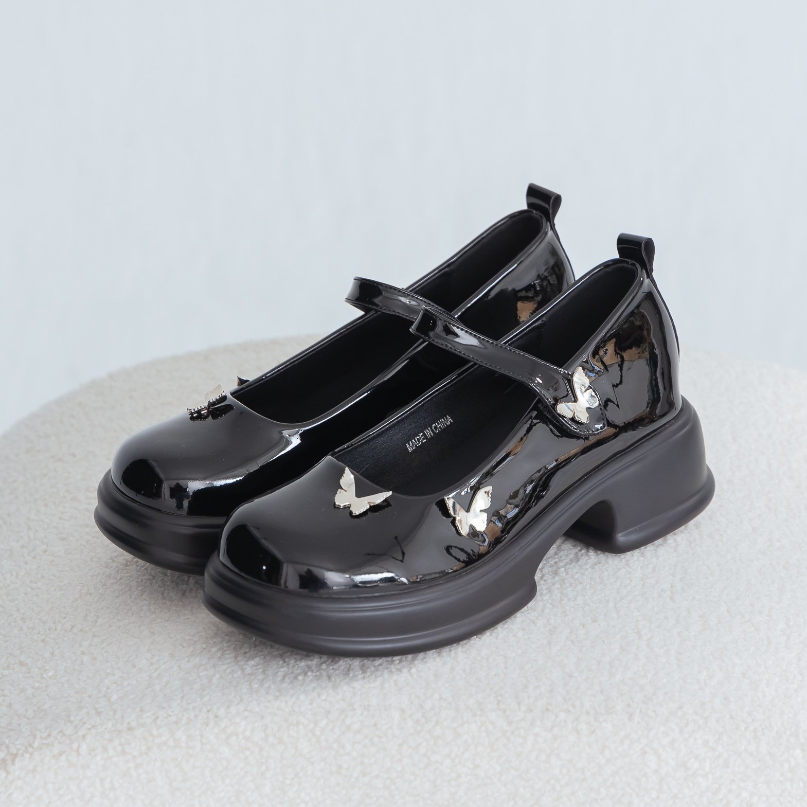 蝴蝶漆皮瑪莉珍厚底鞋