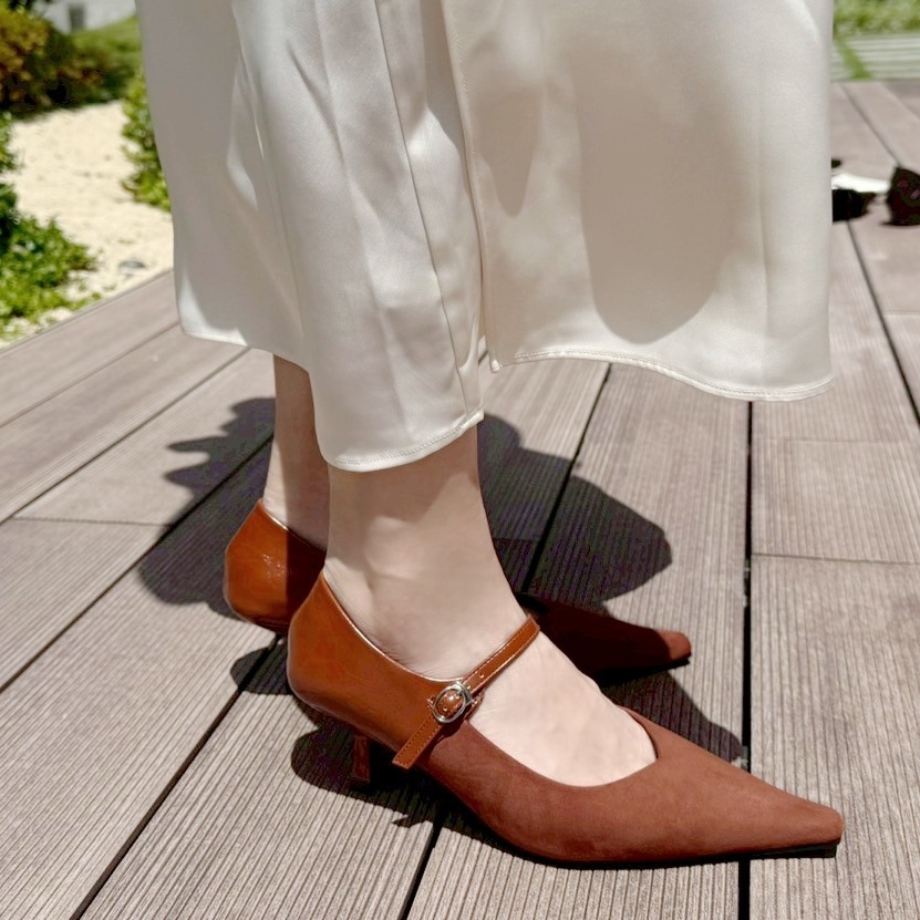 尖頭拼接瑪莉珍跟鞋