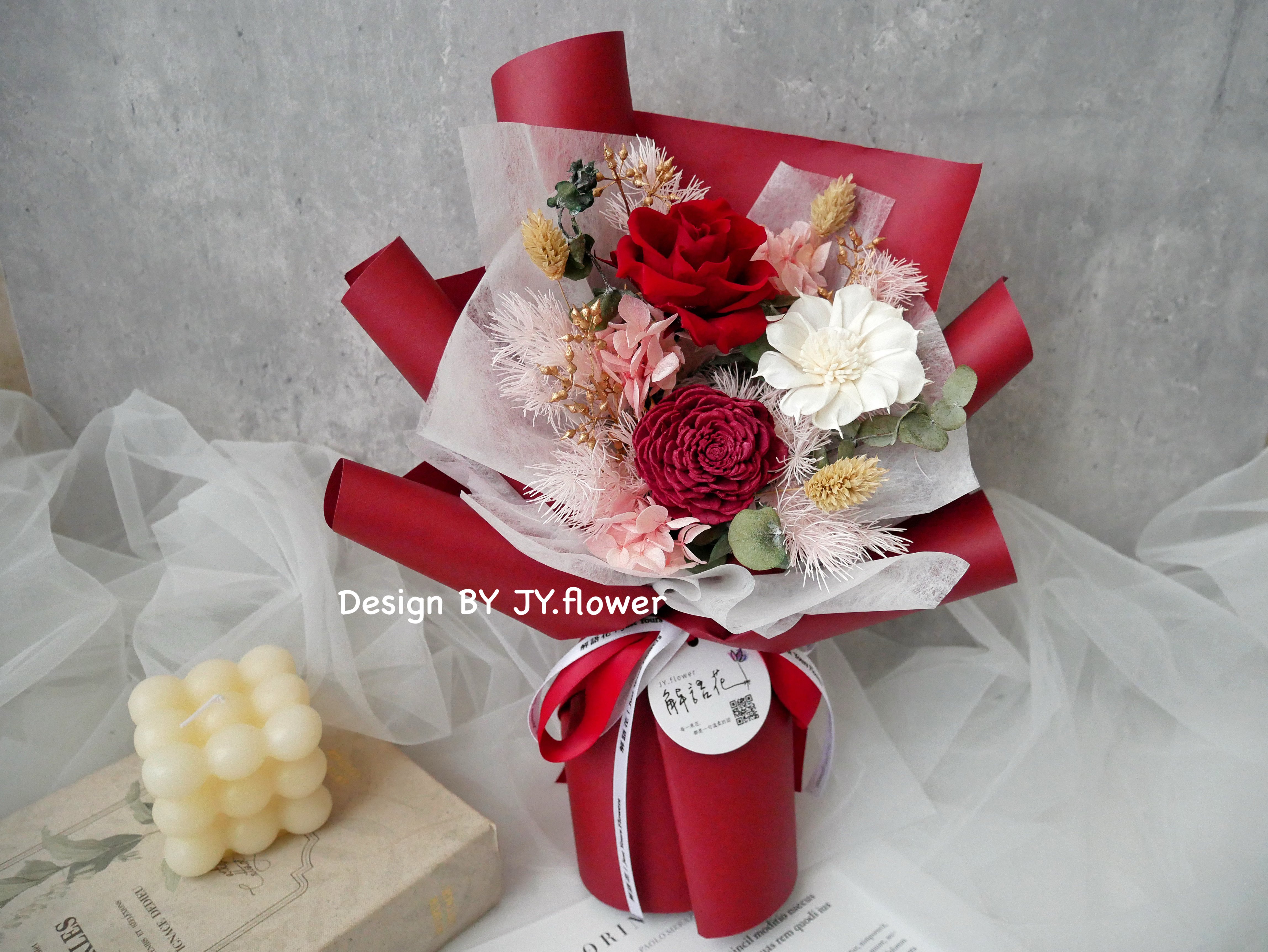 中小型永生玫瑰花束【櫻紅】