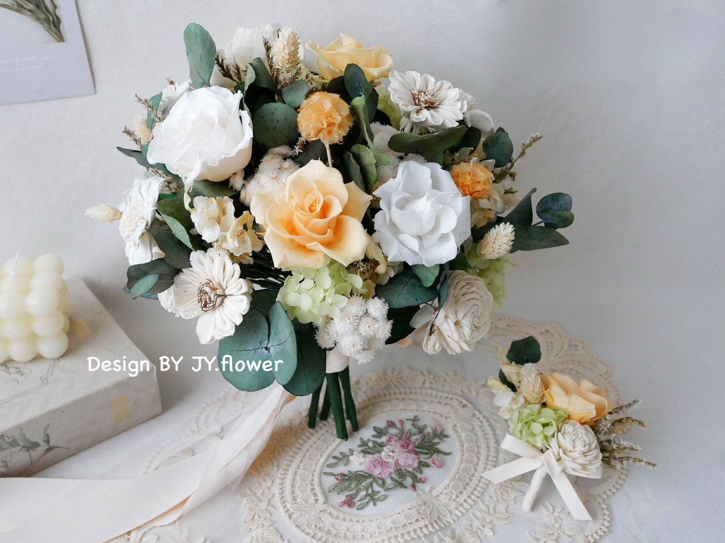 自然型手綁不凋捧花【純白蜜橘】