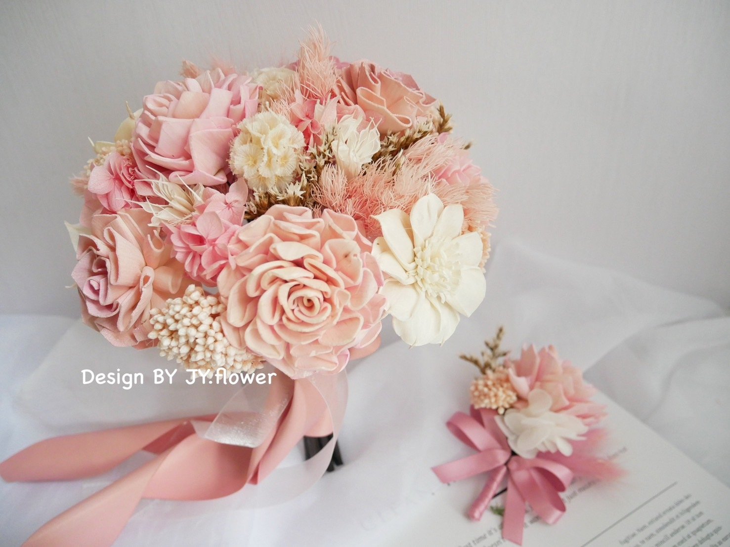 圓形乾燥花捧花【純白粉戀】