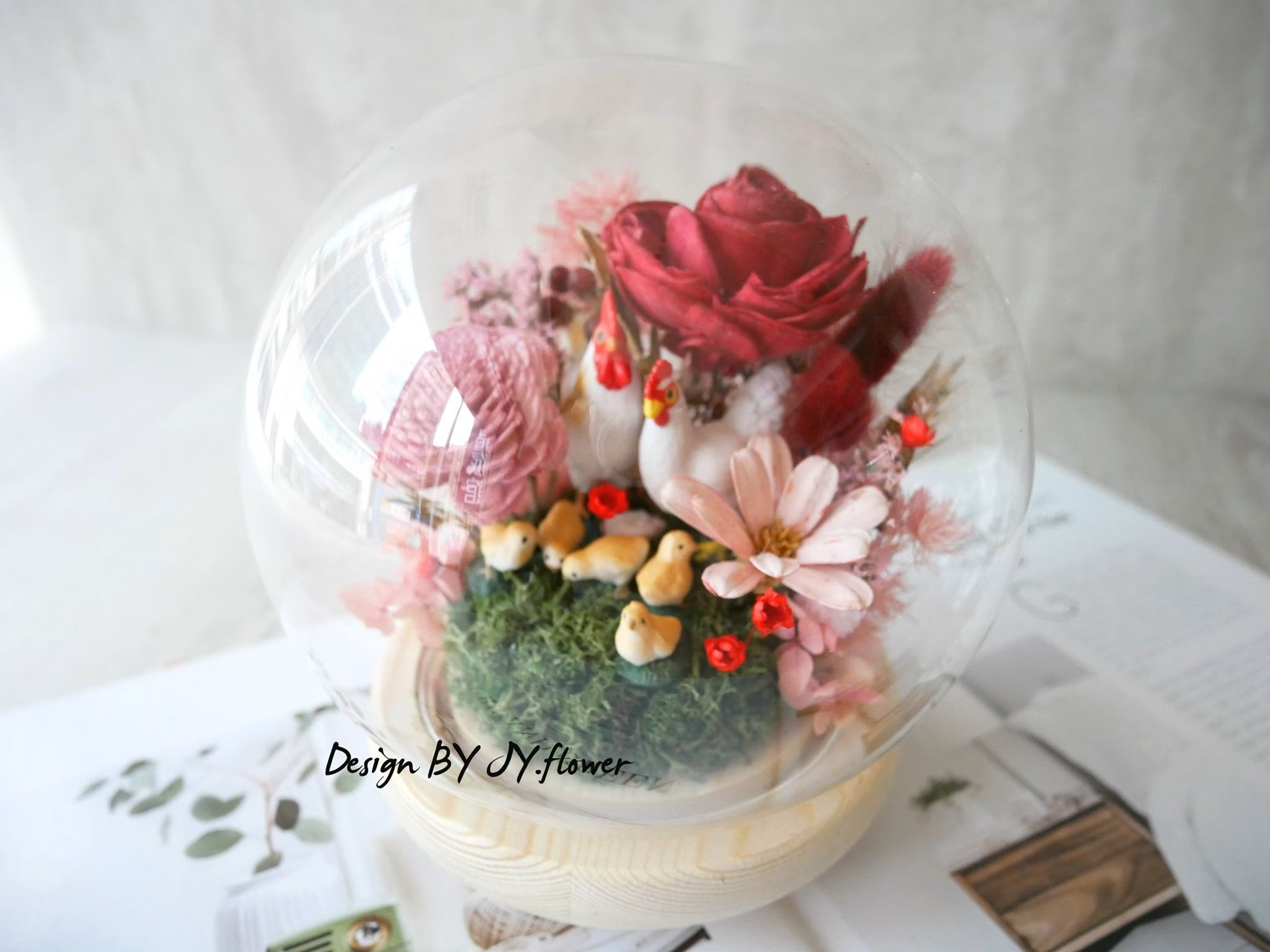 乾燥花水晶球玻璃罩帶路雞夜燈【豐盛富足】