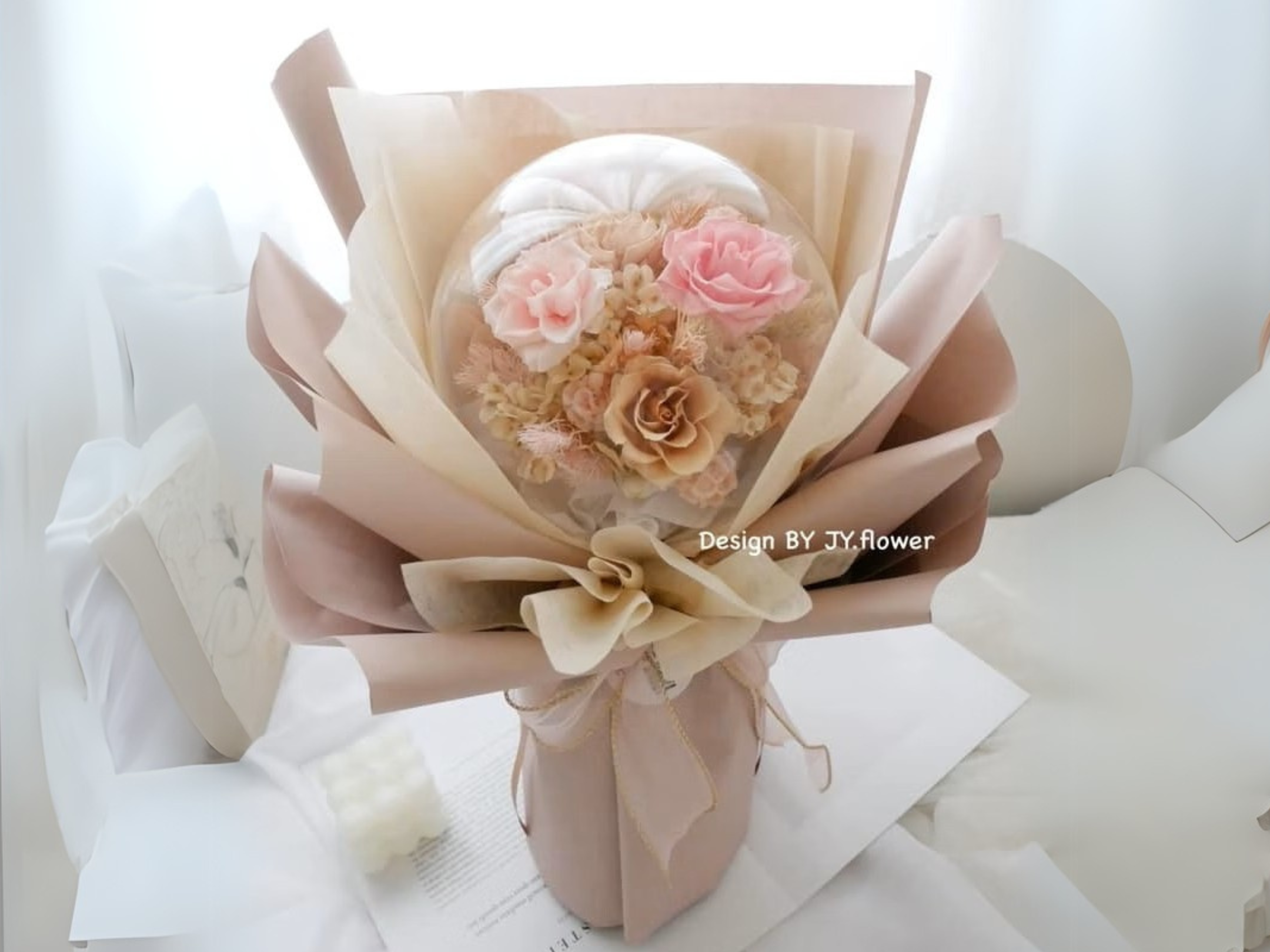 波波球大款永生玫瑰花束【輕裸櫻粉】