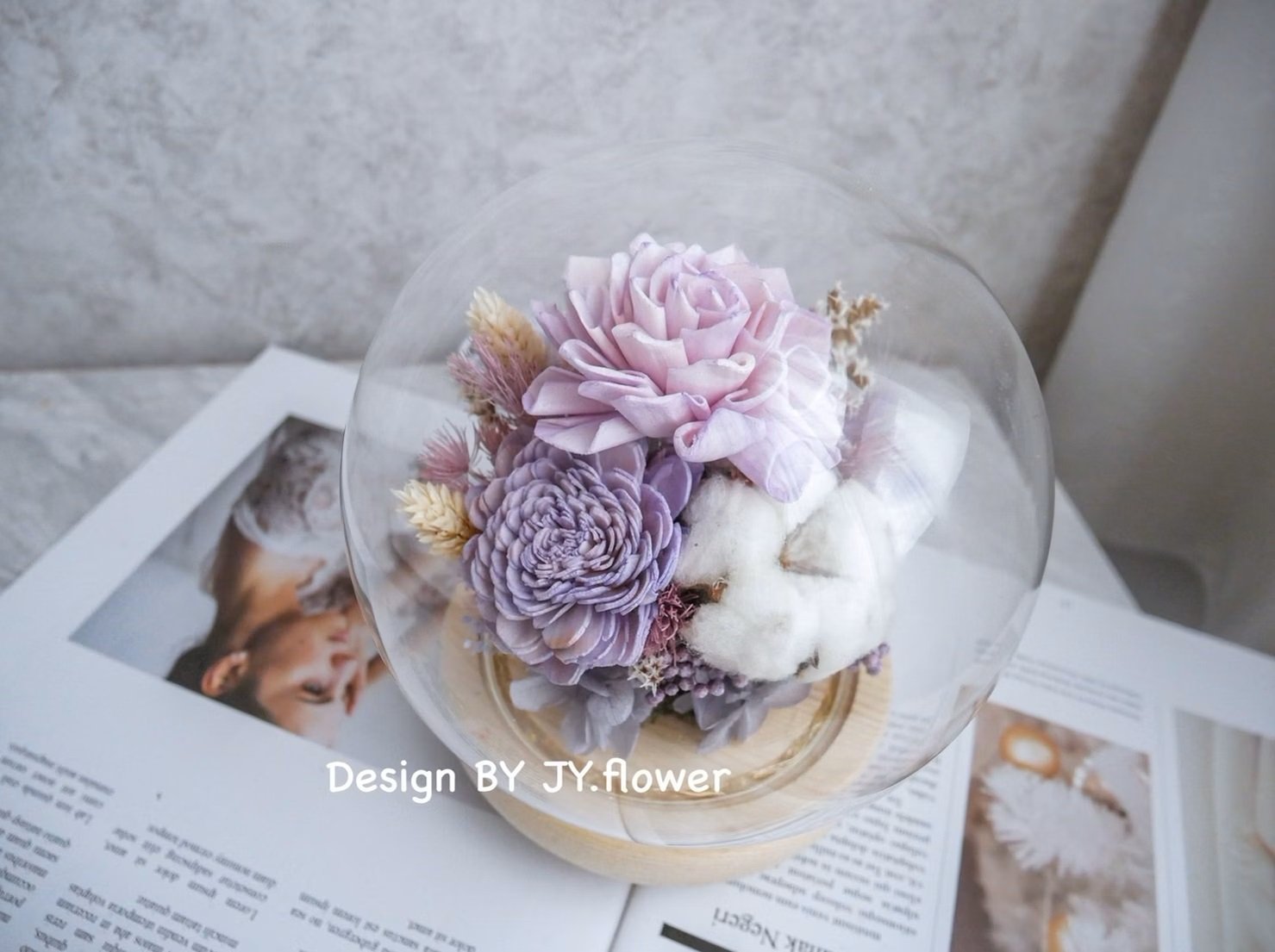 乾燥花水晶球玻璃罩夜燈【藕紫幻白】