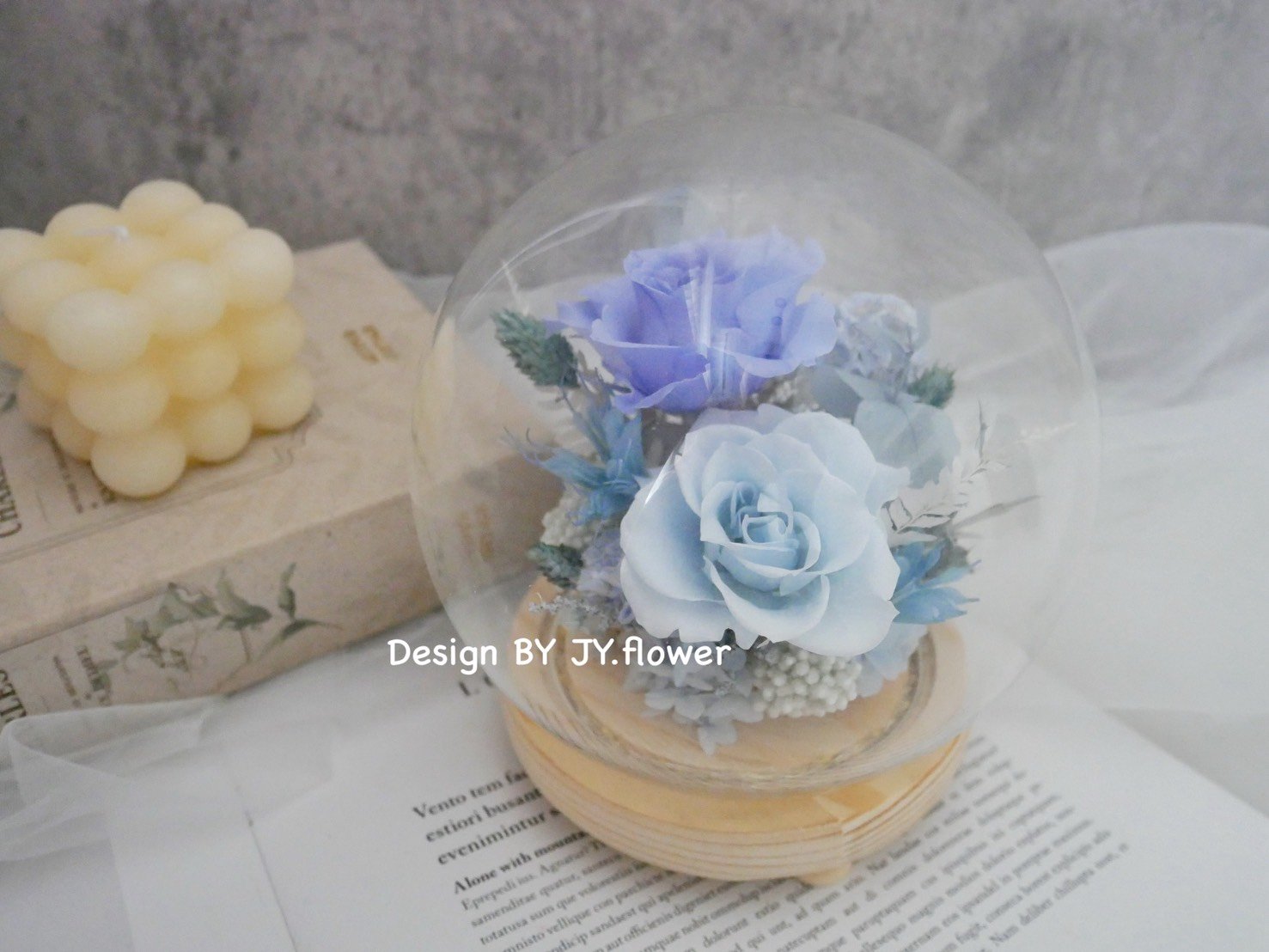 永生玫瑰水晶球玻璃罩夜燈【寒冰灰藍】