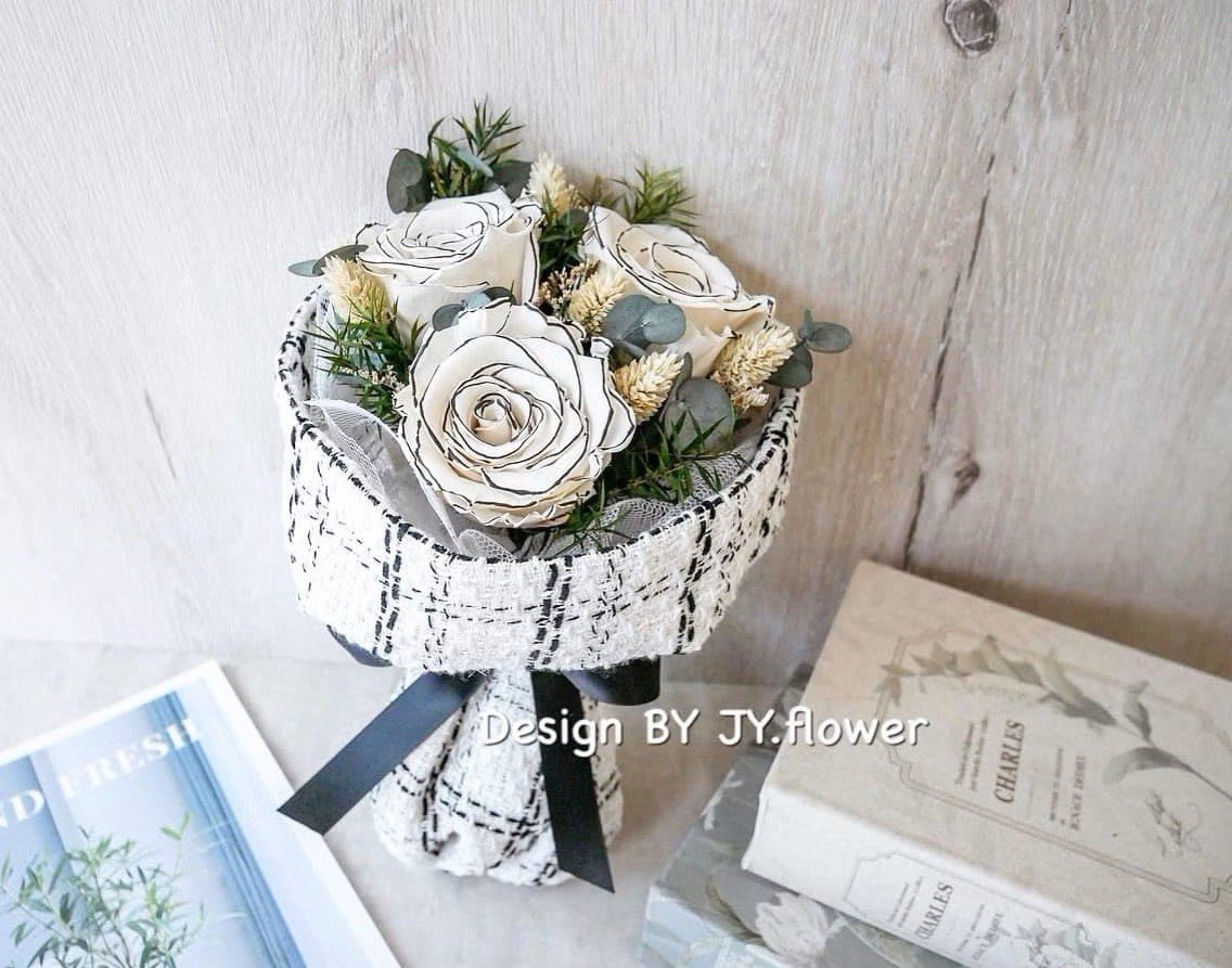 小香風永生玫瑰花束3朵【輕奢】