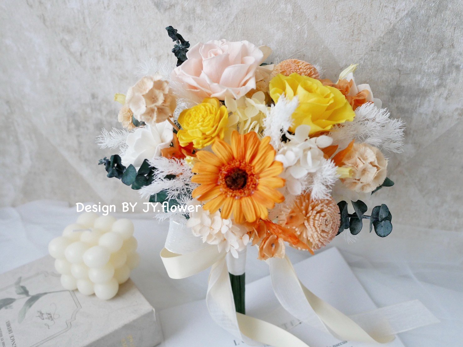 自然型手綁韓式不凋捧花【陽光普照】