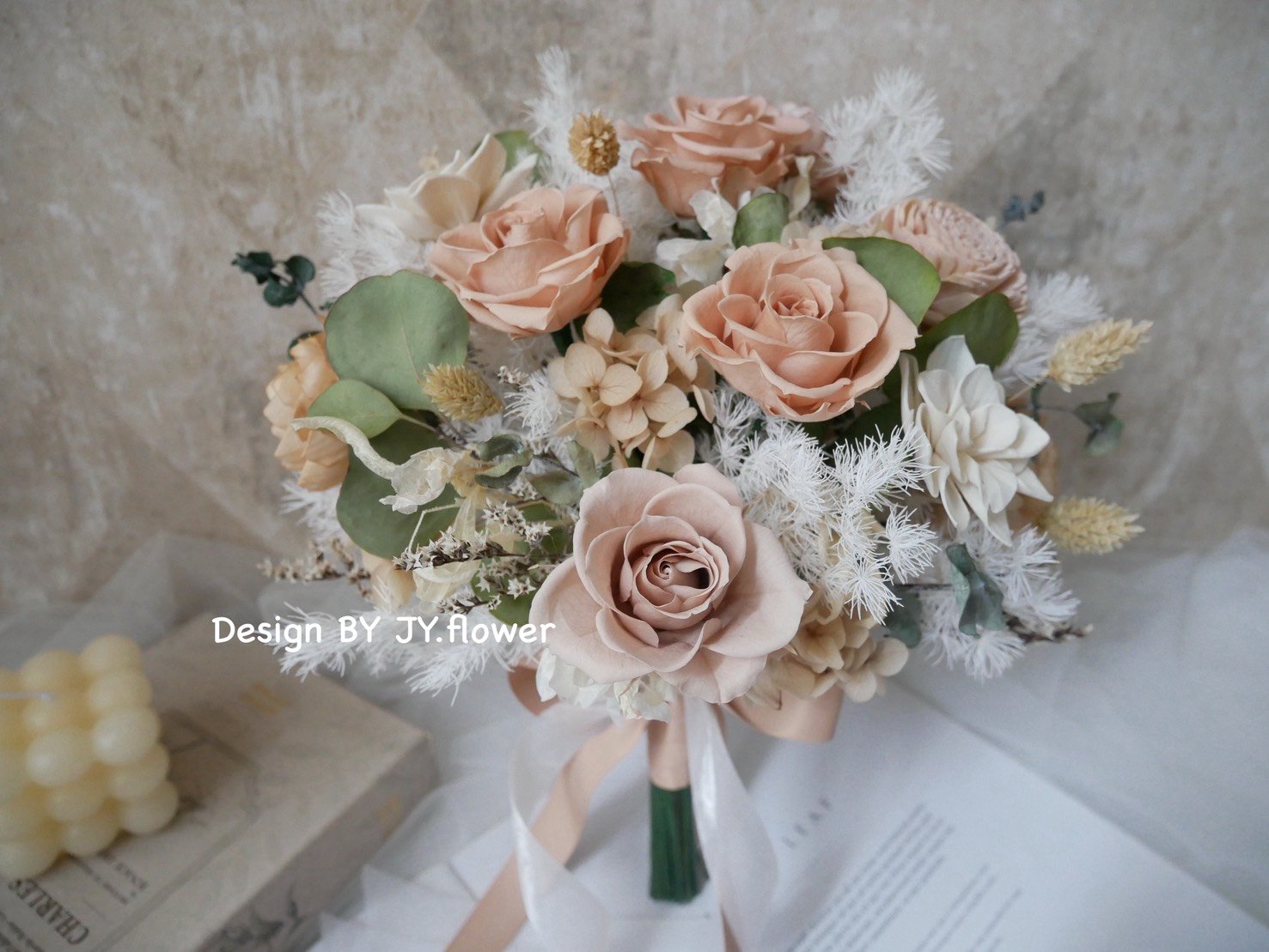 自然型手綁不凋捧花【微光往事】