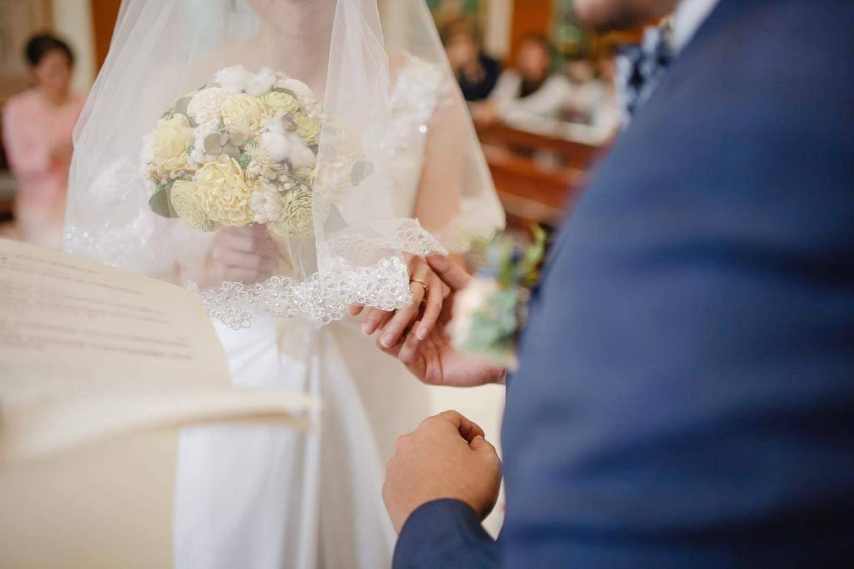 捧花一定要丟？從傳統到現代，看婚禮捧花的新意義！