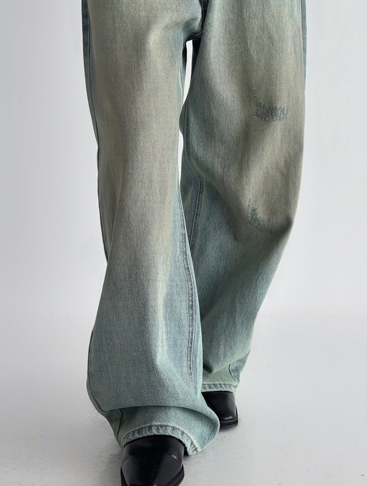 『現貨』🇰🇷 奶油骯髒做舊水洗牛仔褲