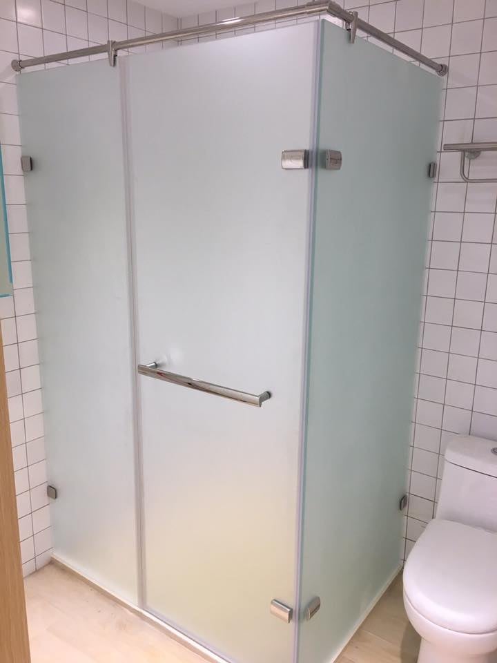 淋浴拉門乾溼分離 - 特殊造型門 JC-007.P