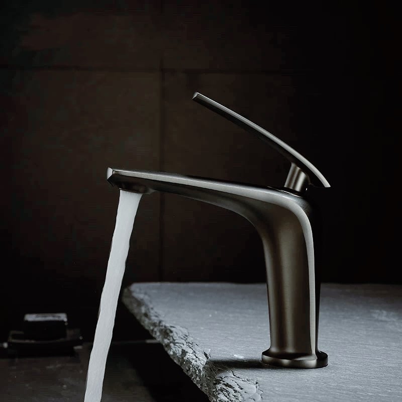 DE系列 - 弧身曲度設計面盆龍頭 - BW-100333