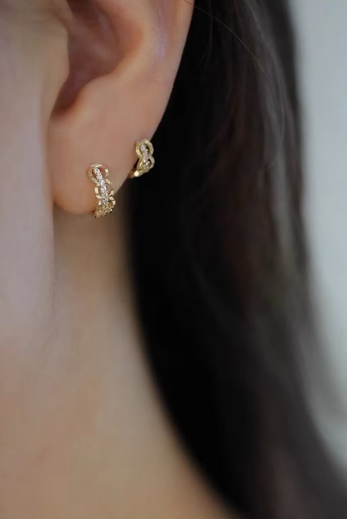S925 Dainty Filigree Diamond Huggie 蕾絲雕花耳扣