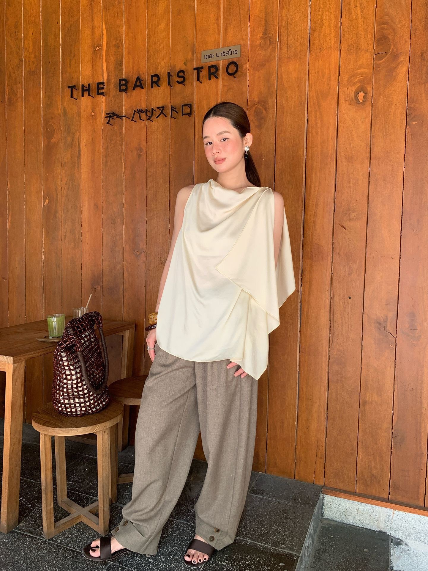 天絲質感無袖蕩領雪紡衫