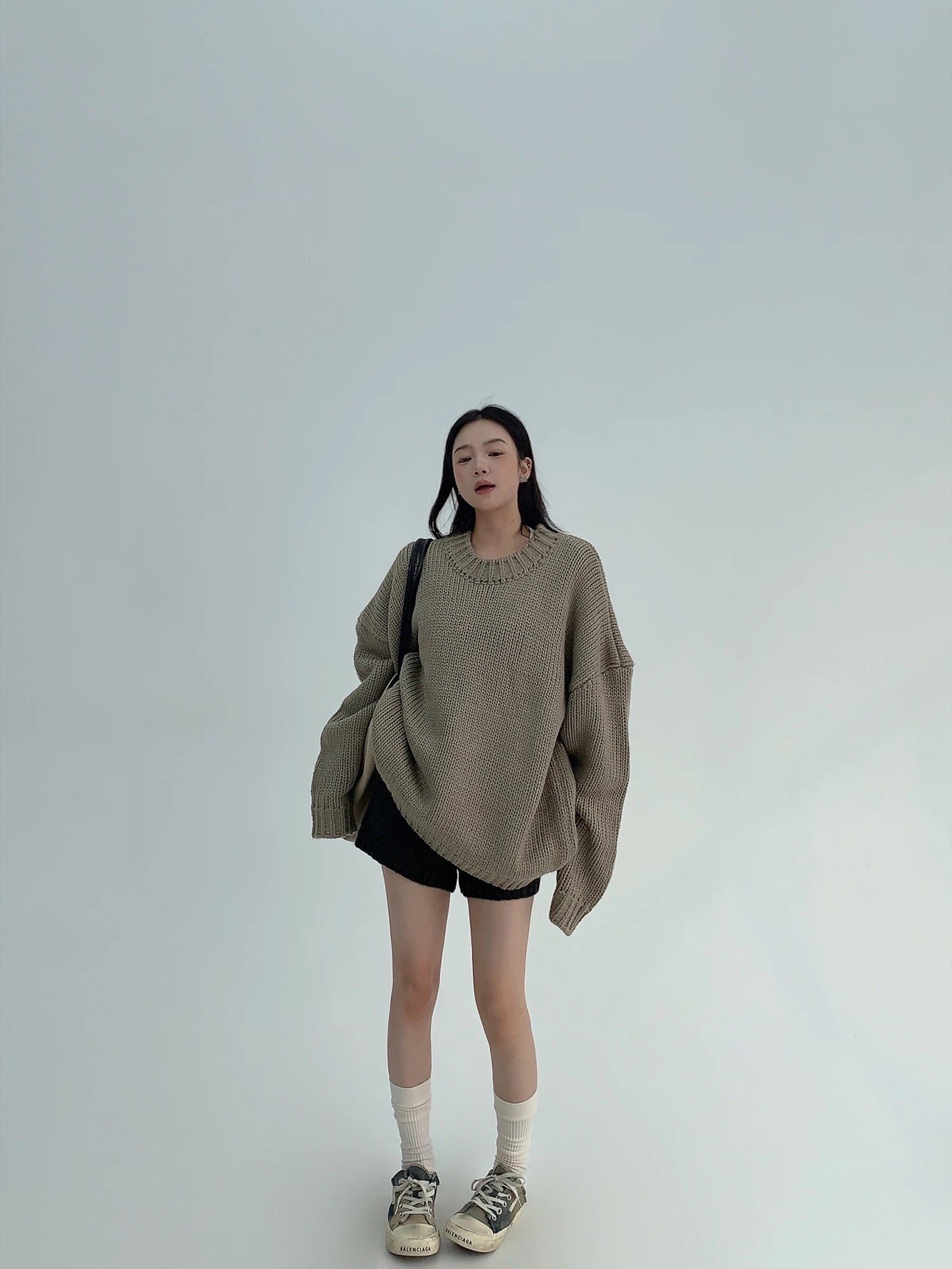 重磅粗針圓領毛衣