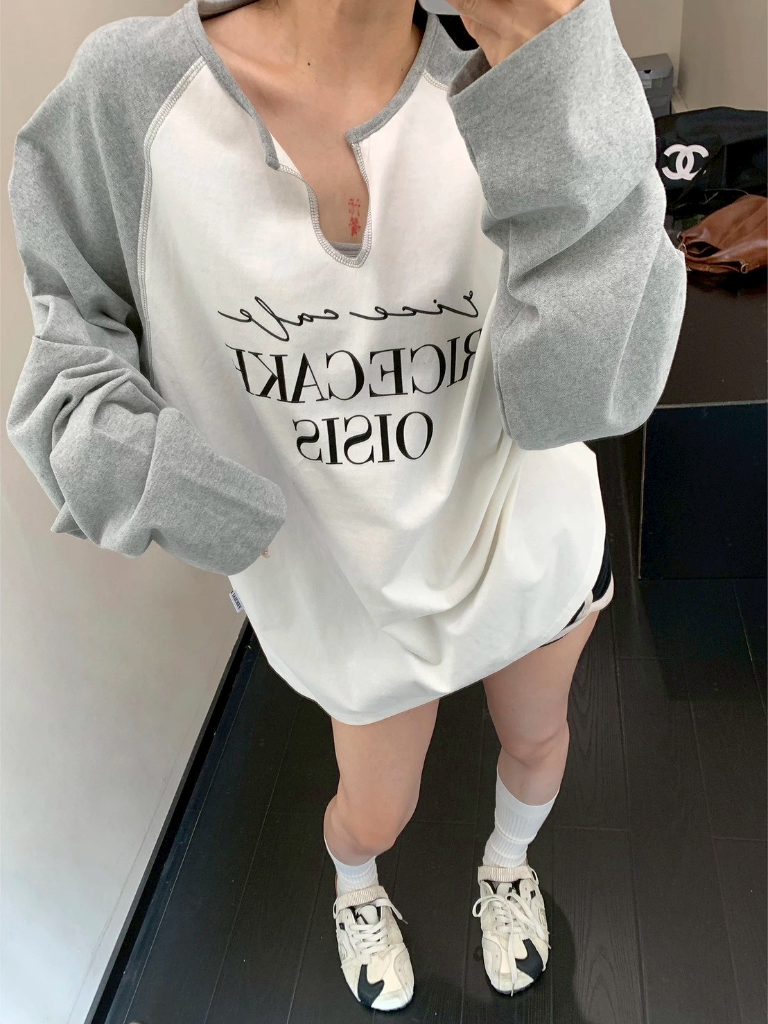 休閒插肩袖V領T恤寬鬆純棉