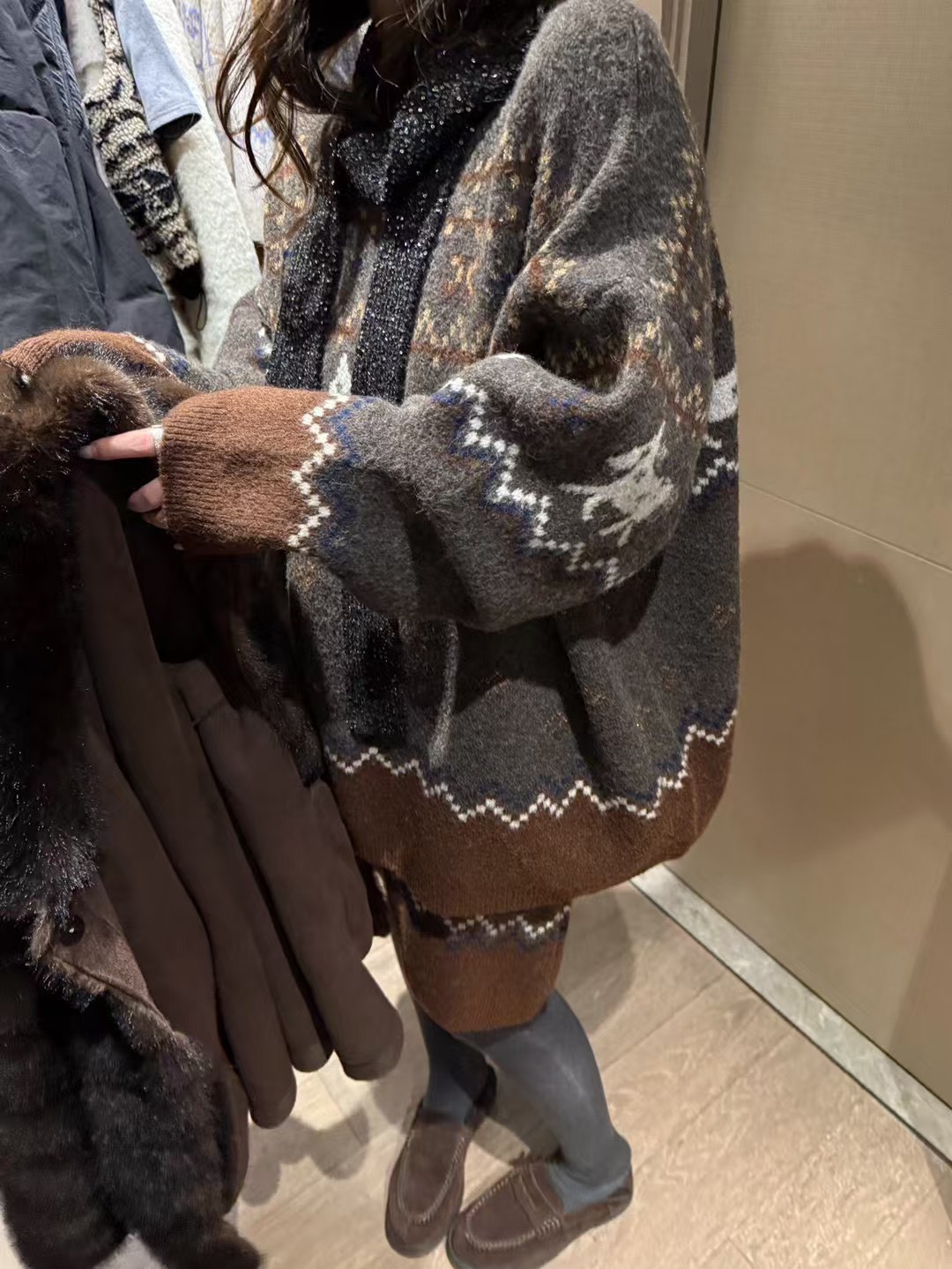 駱駝毛費爾島毛衣短裙套裝